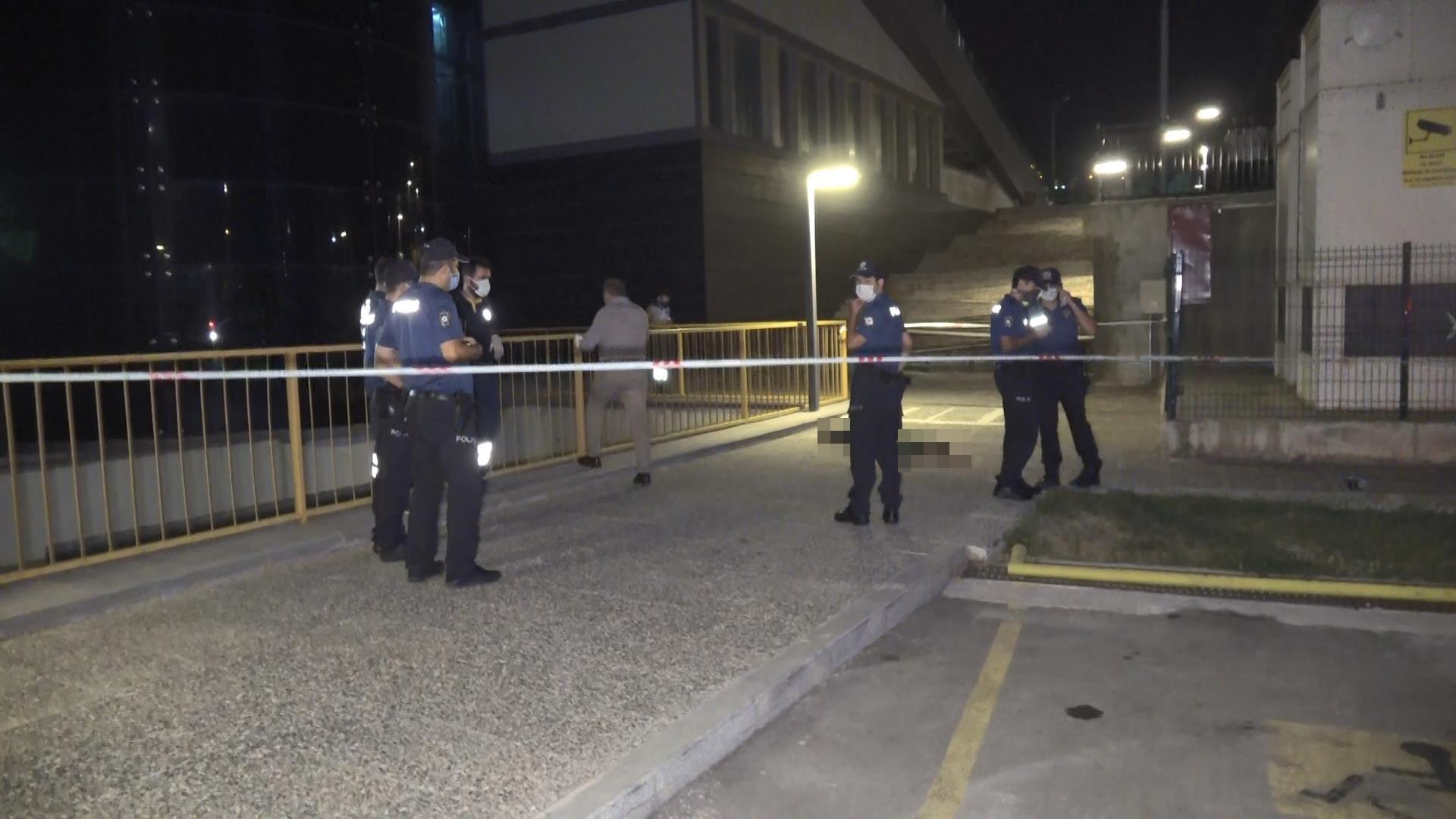 Bursada parkta yürüyen vatandaşlar ceset buldu