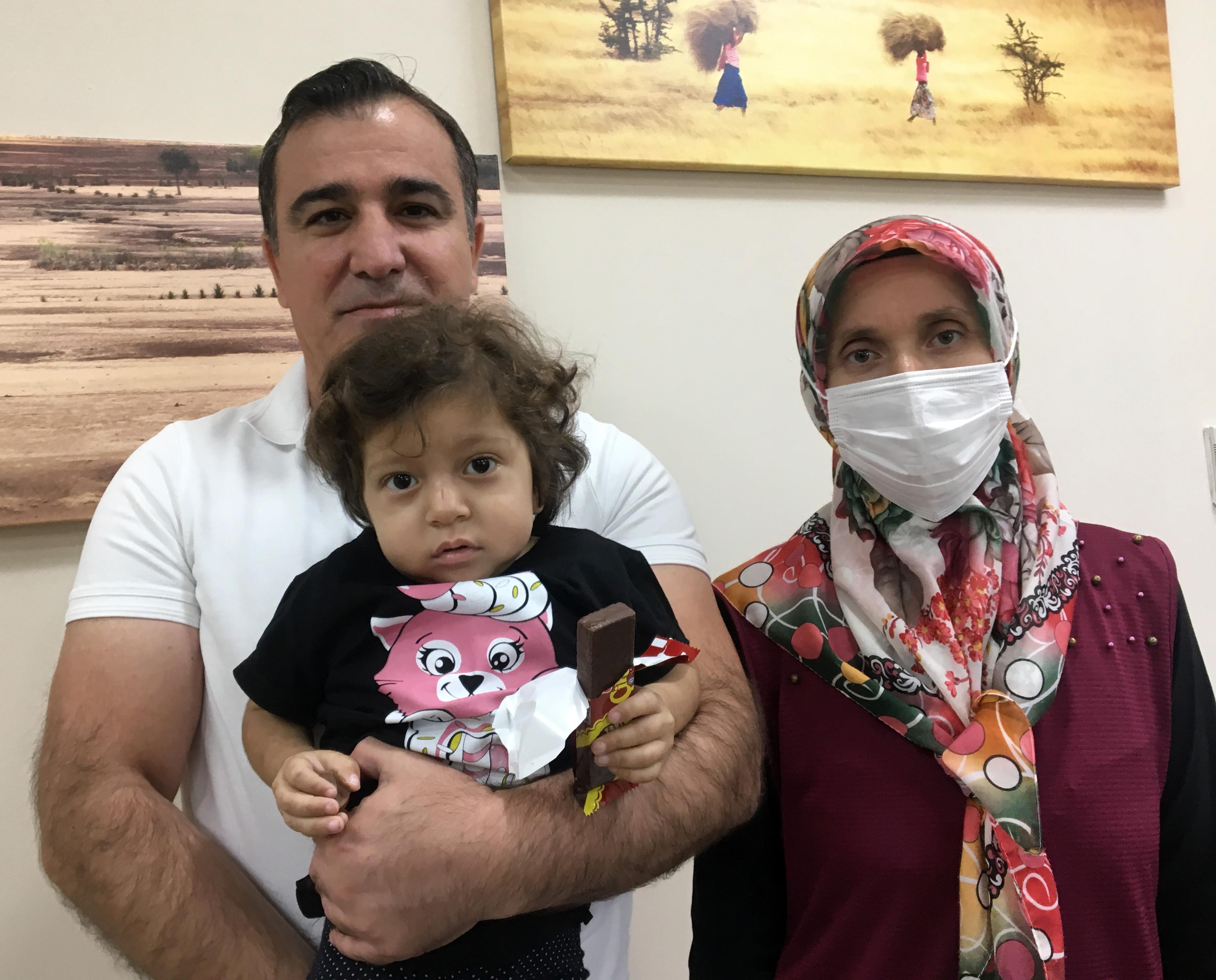 Ebrar bebek, annesinin karaciğer parçasıyla yaşama tutundu