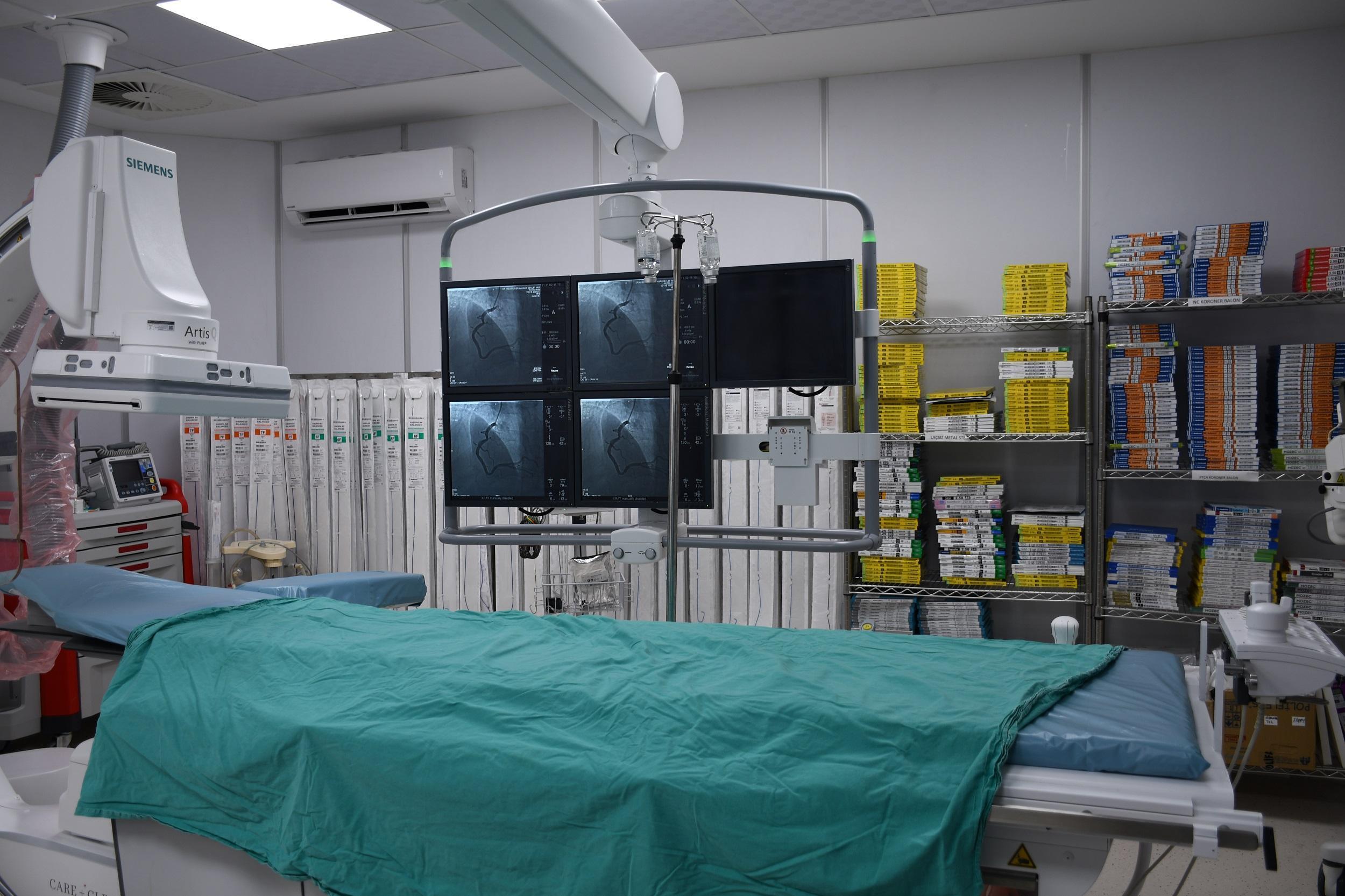 Hakkari Devlet Hastanesindeki anjiyografi ünitesi, İran ve Iraktan da hasta kabul ediyor