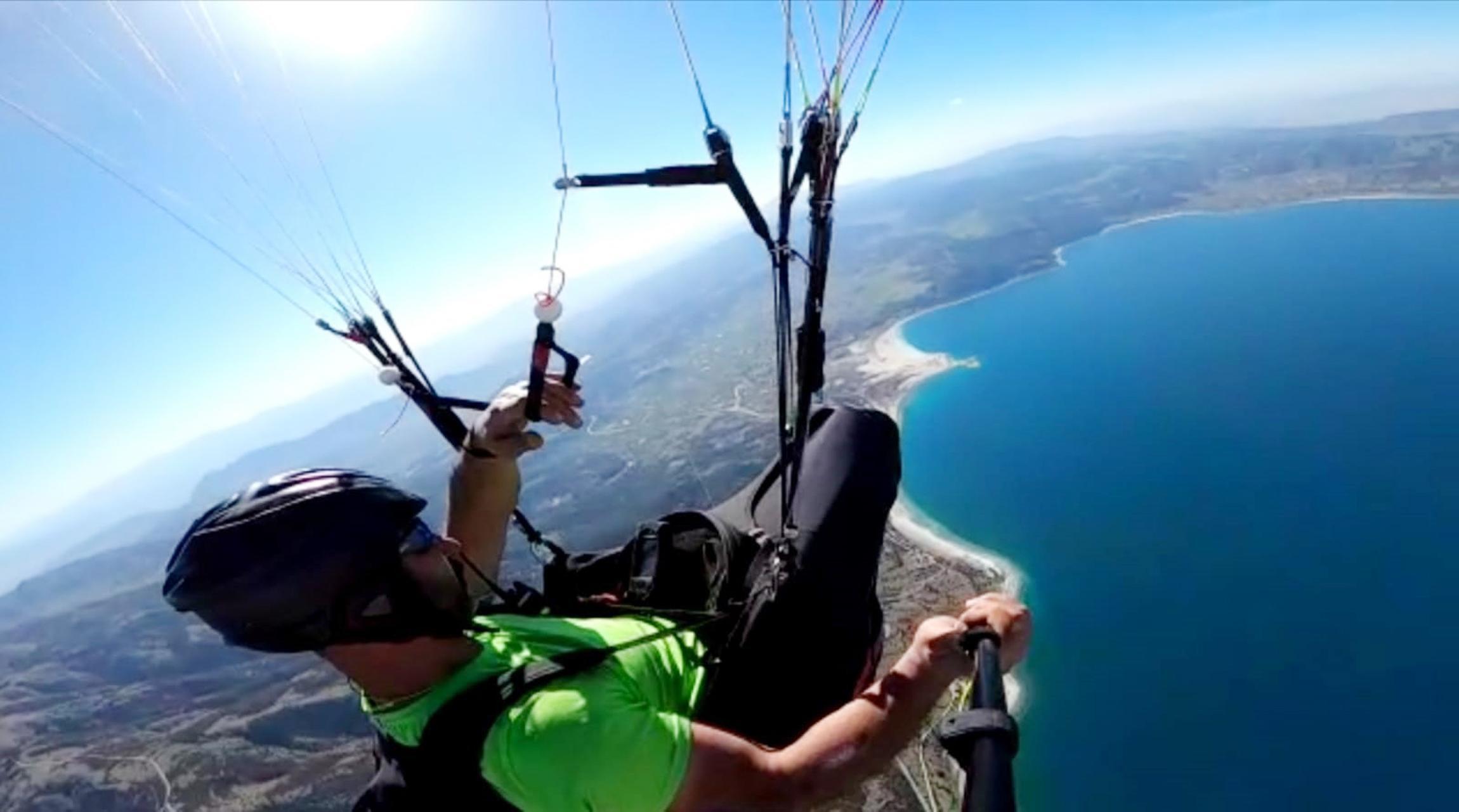 Salda Gölü kıyısına iniş yapan paraşütçülere para cezası