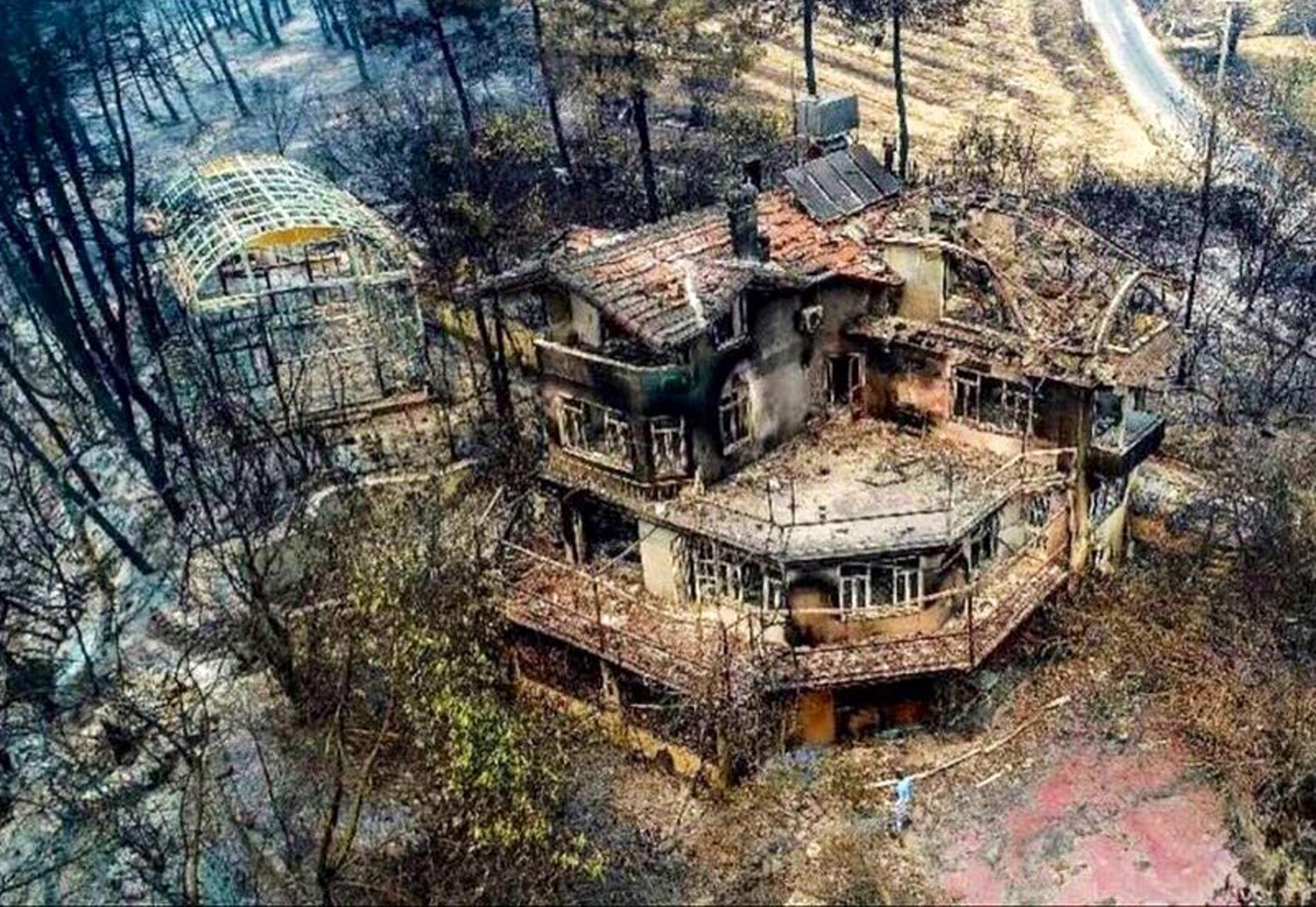 Küle dönen sanatevine dansla veda ettiler