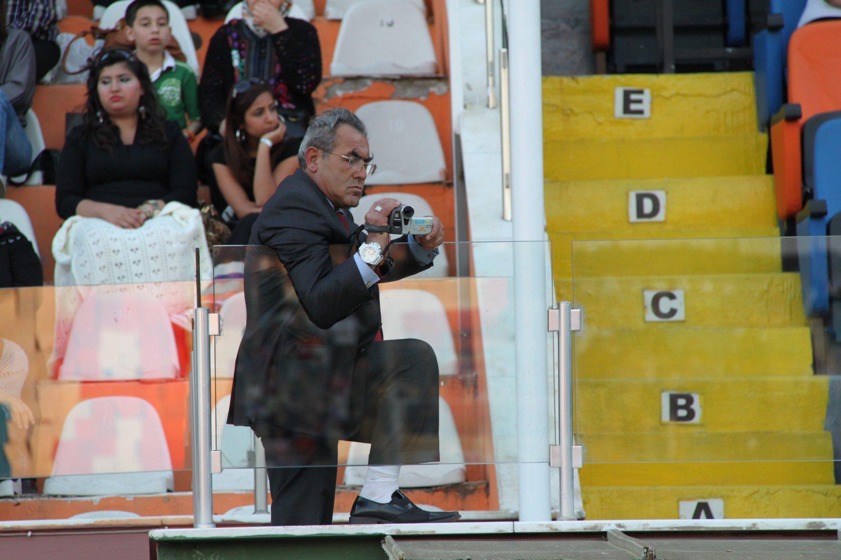 Biz fırıldak değiliz sloganıyla milletvekili adayı olan emektar gazeteci, kalp krizinden öldü