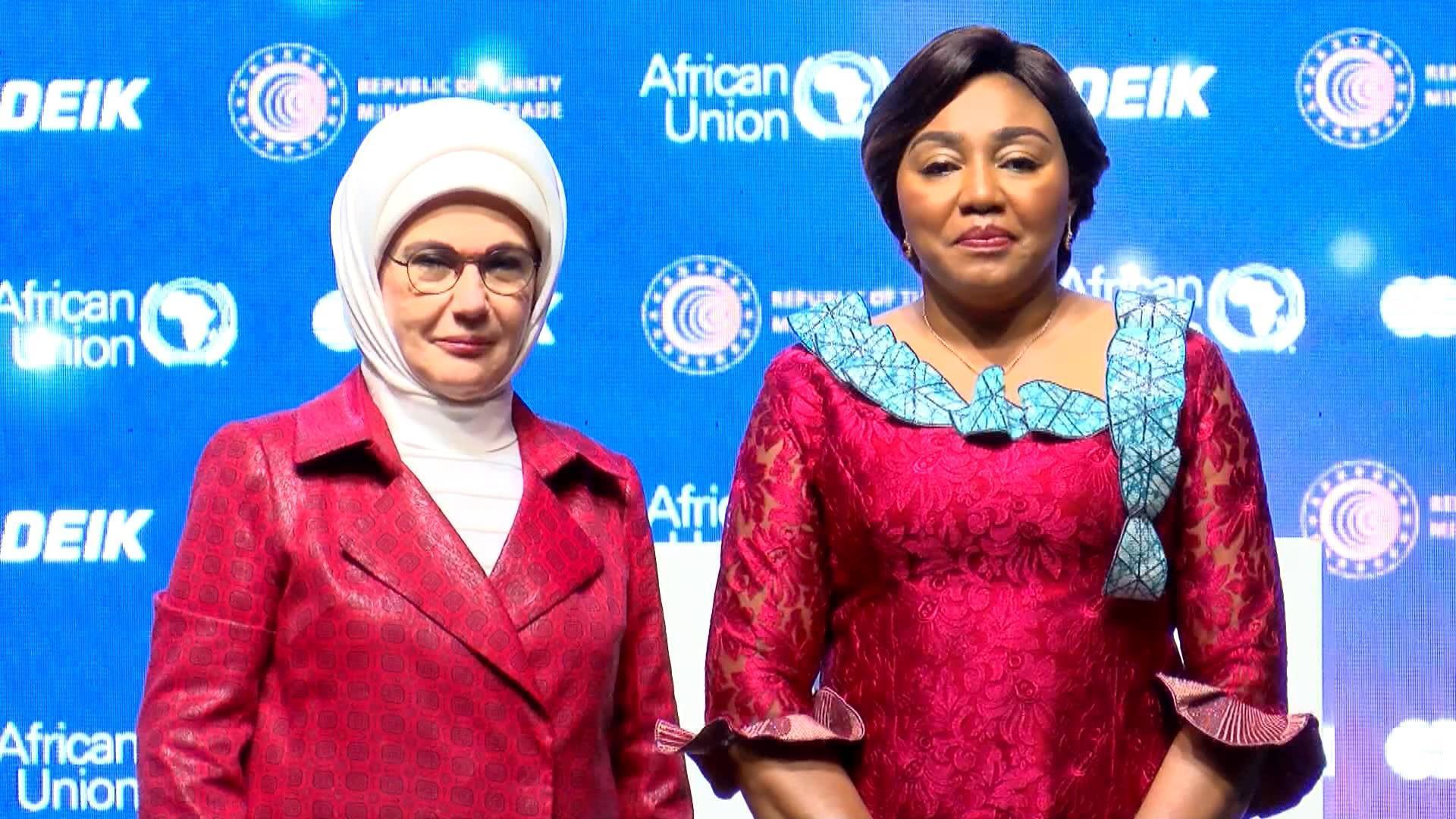 Emine Erdoğan: Afrika seyahatlerinde kadınların kahraman olduğunu fark ettim