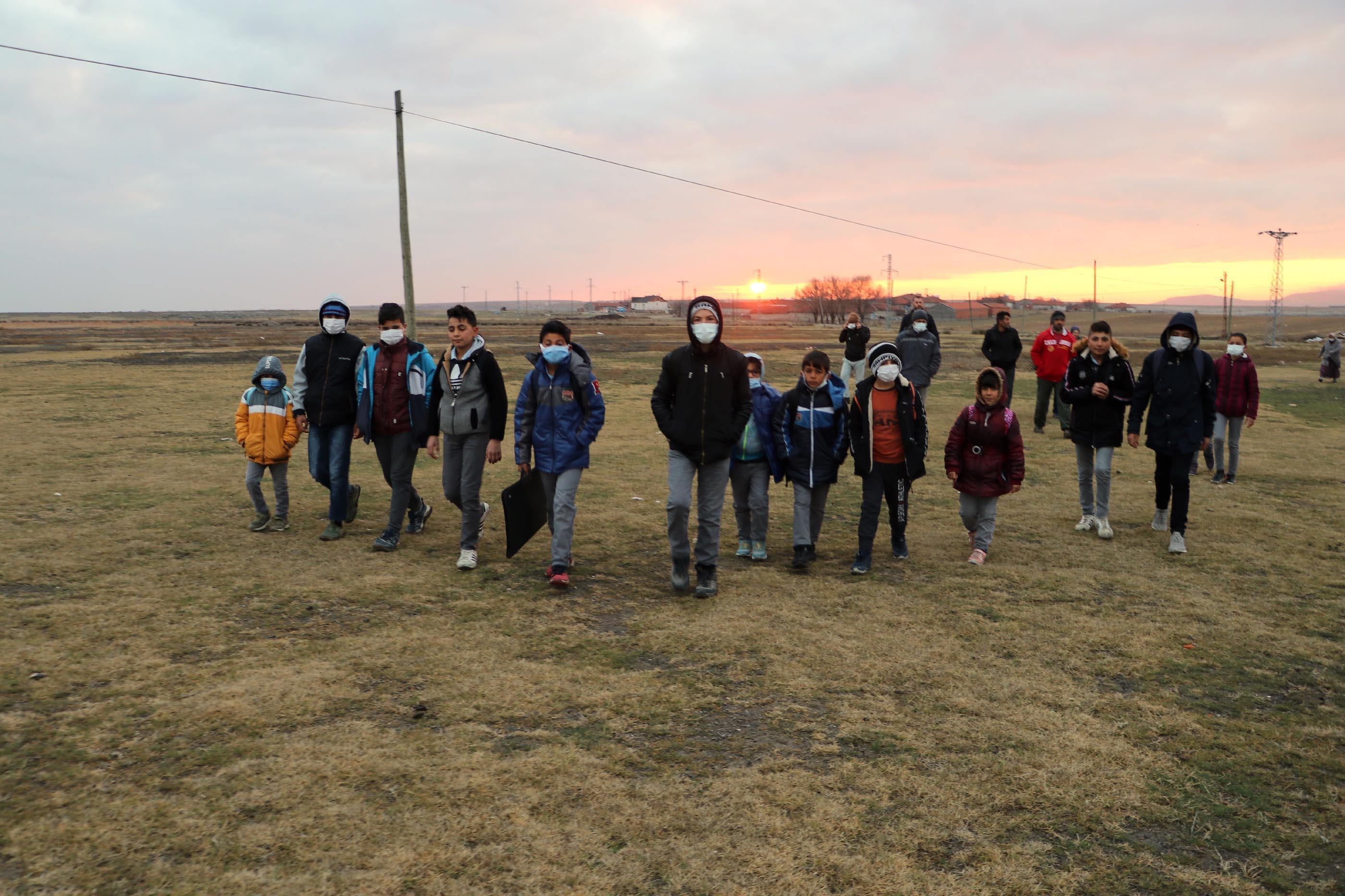 Çifteler Kaymakamlığı’ndan 3 kilometrelik okul yolu açıklaması