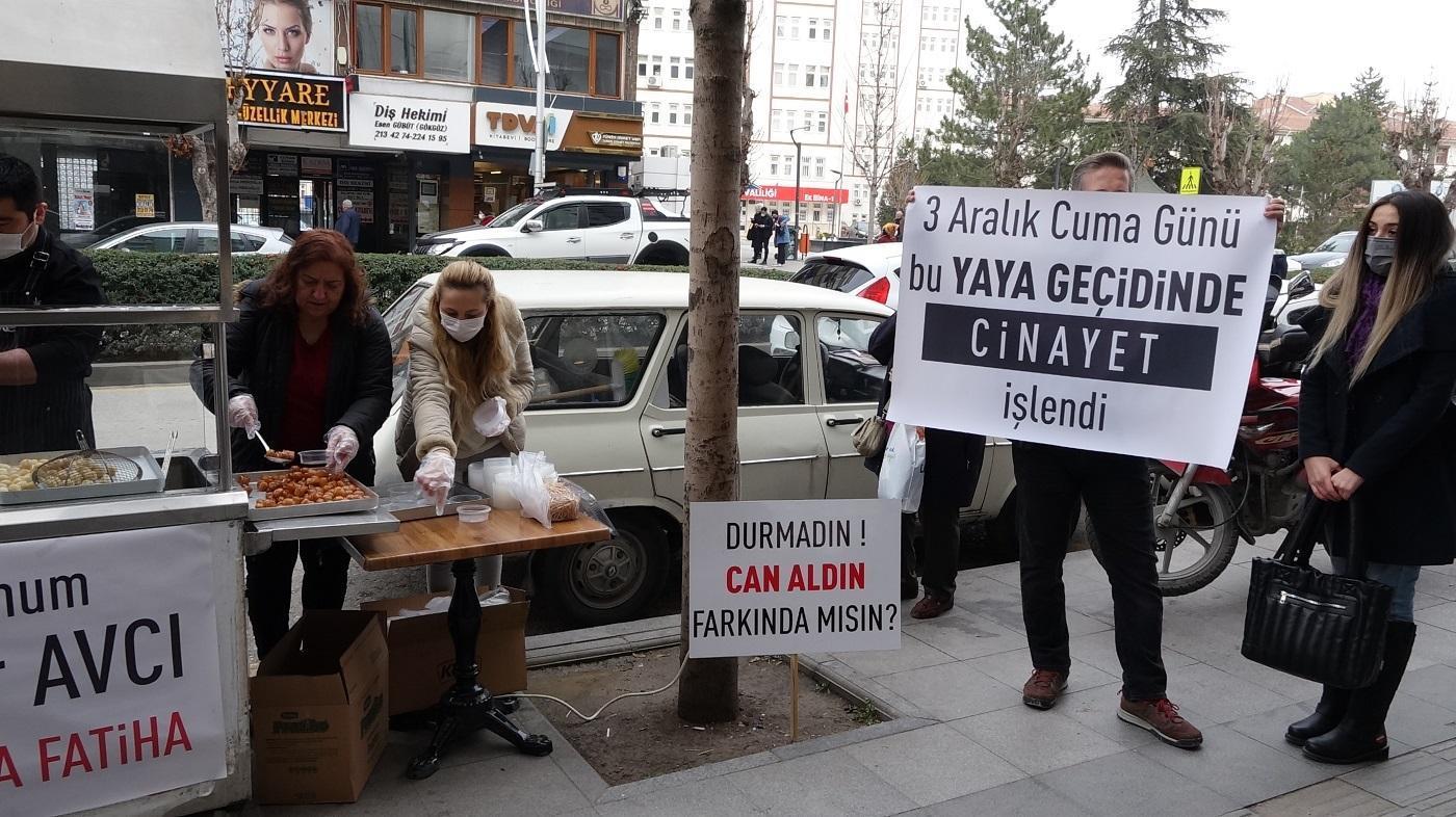 Babasına otomobilin çarptığı yaya geçinde sürücülere seslendi: Lütfen birazcık saygı