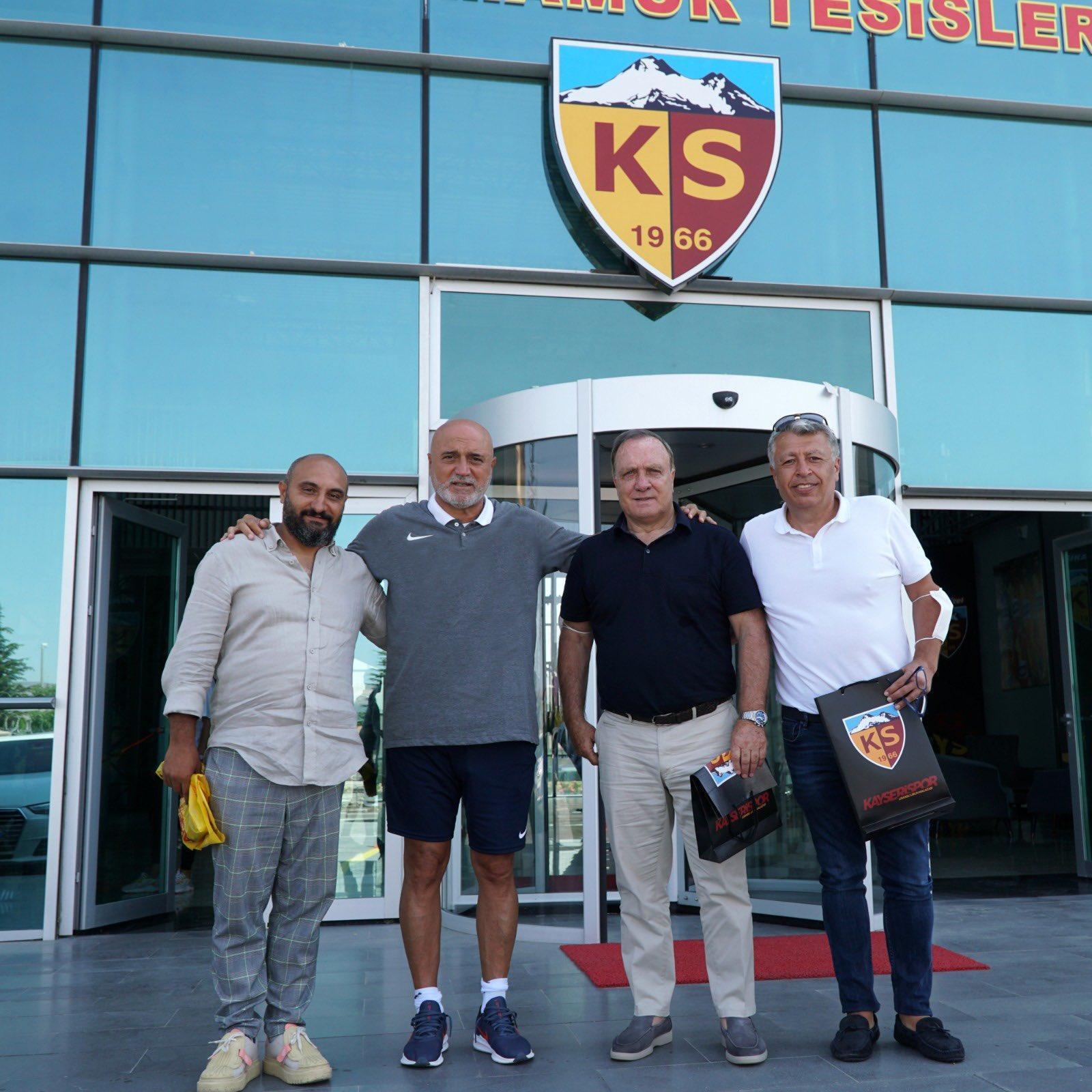 Hollandalı teknik direktör Dick Advocaat’tan Hikmet Karaman’a ziyaret