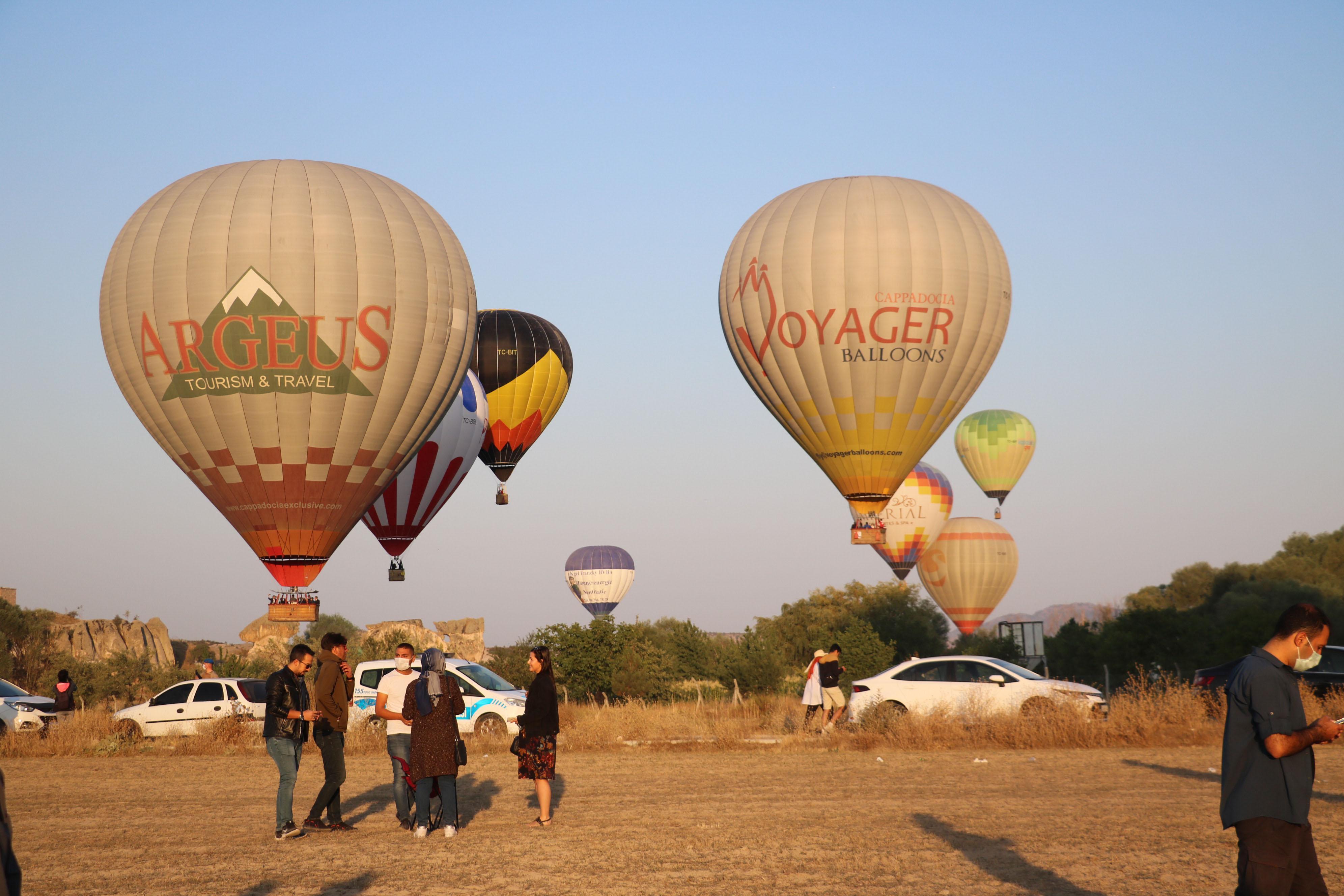 Afyonkarahisarda Zafer Haftası kutlamaları balon uçuşuyla başladı