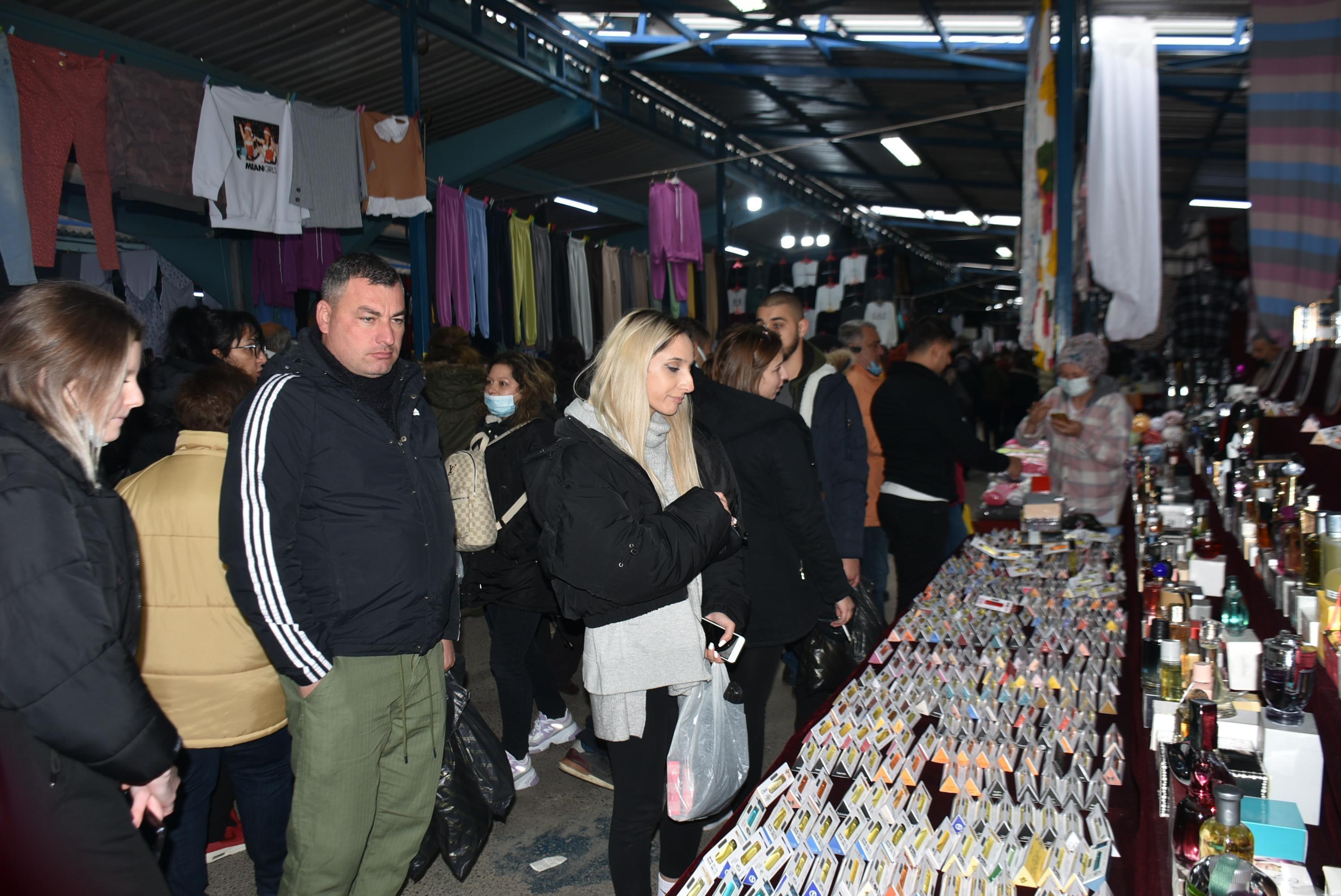 Edirneye akın eden Bulgar turistler, kişi başı 500 euro harcıyor