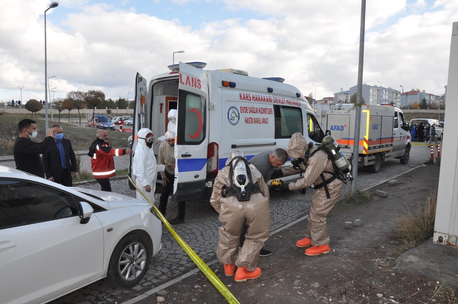 Kars’ta KBRN tatbikatı gerçeğini aratmadı