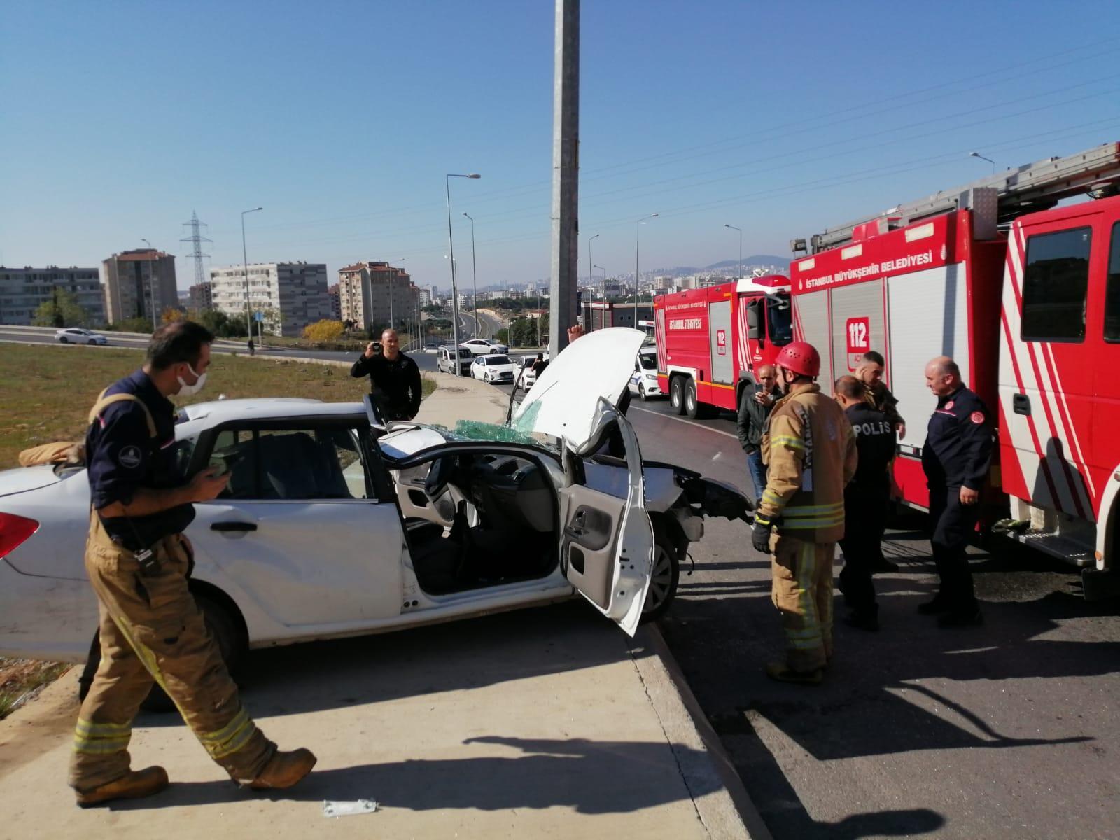 Tuzlada takla atan otomobildeki 2 kişi yaralandı