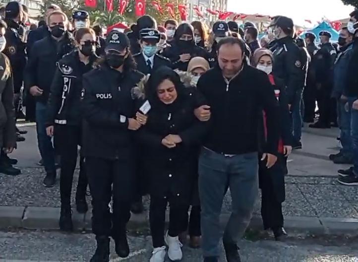 Uyuşturucu satıcılarıyla çatışmada şehit olan polis için Balıkesirde tören
