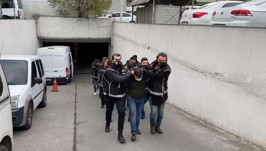İstanbul’da suç örgütlerine silah temin eden ve imalatını yapan 13 şüpheli yakalandı