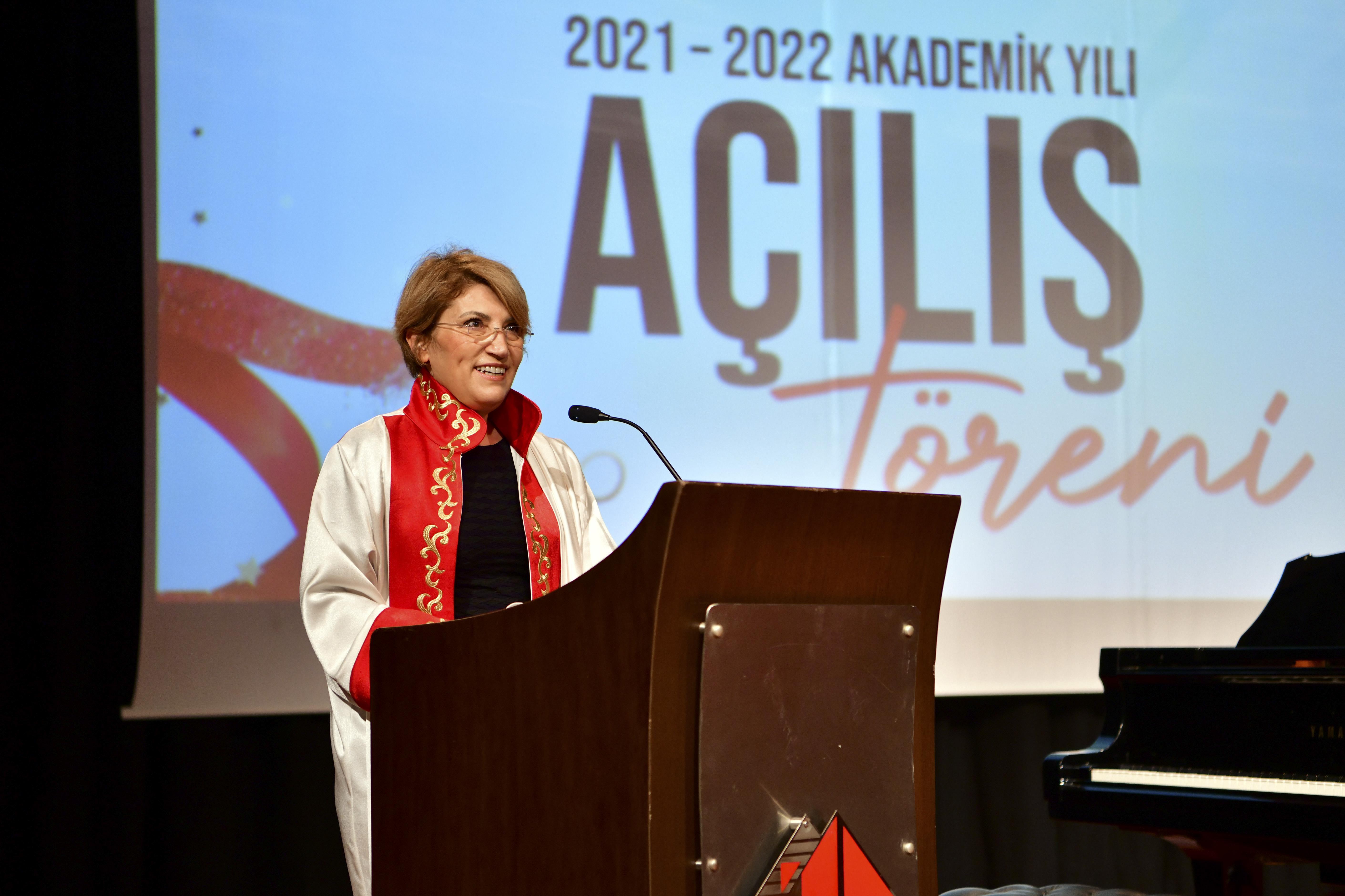 İKÜ 2021-2022 Akademik Yılı Açılış Töreni gerçekleşti