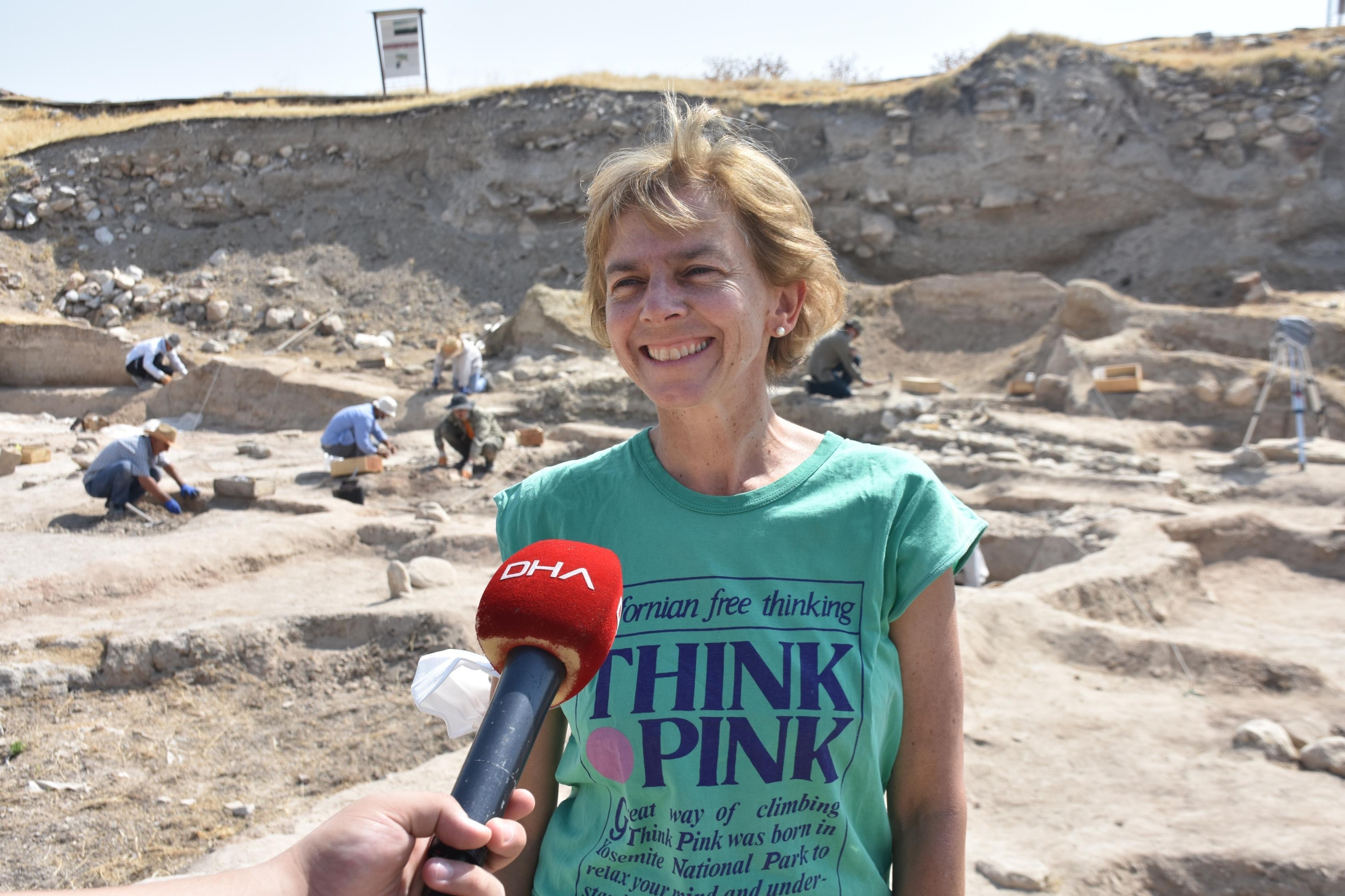 Arslantepe Höyüğünde bin yıllık mezarlar, 5 bin 500 yıllık ev kalıntıları bulundu
