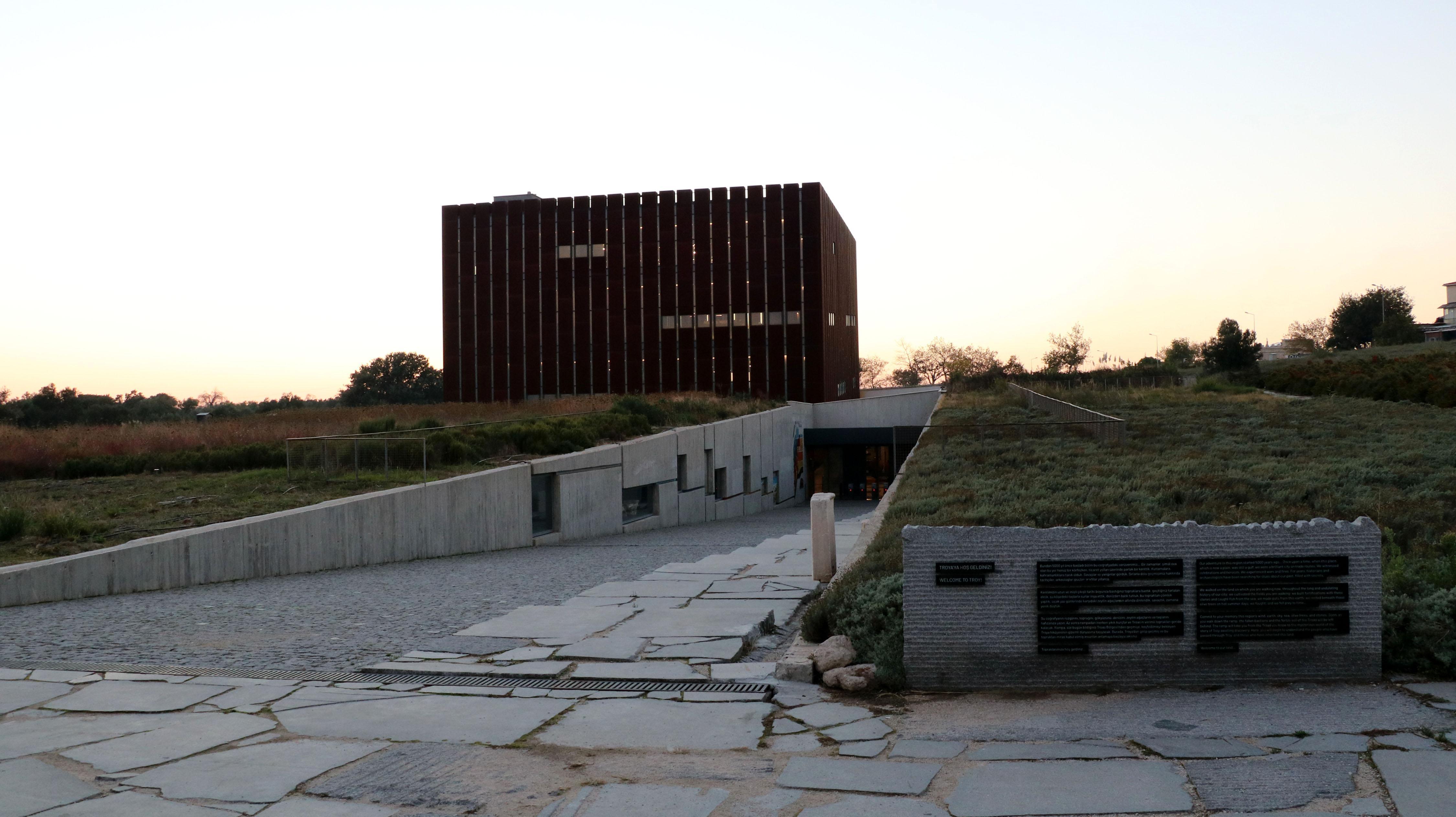 Troya Müzesi ve Ören Yeri Müze Kiti tanıtıldı