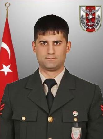 Şehit ailesi, oğullarının ismini taşıyan okulun öğrencileriyle buluştu