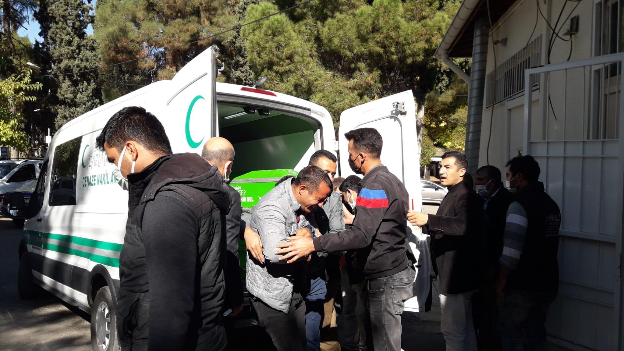 Otomobille çarpışan motosikletin sürücüsü öldü