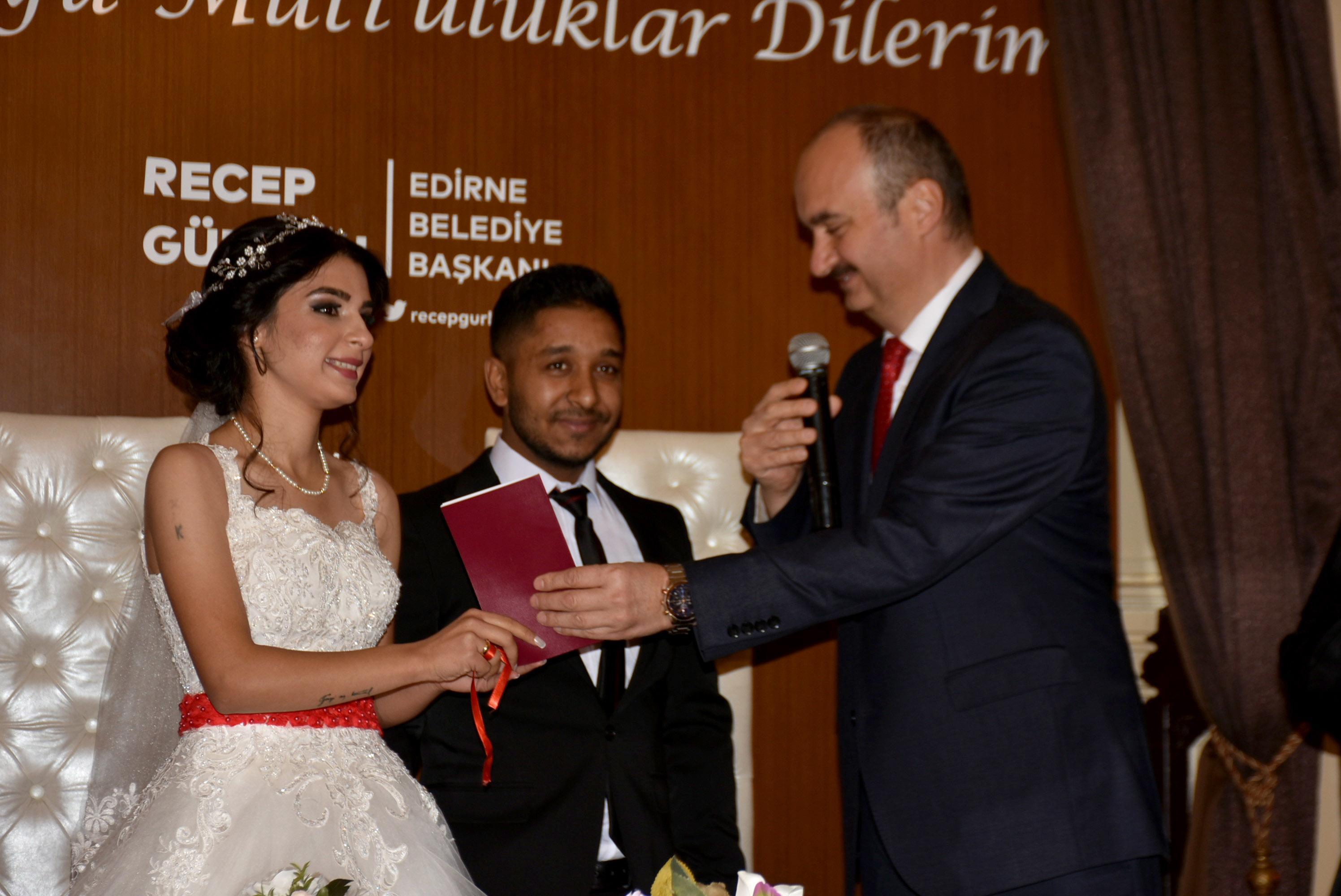 Devlet korumasında tanıştılar, 15 yıl sonra nikah masasına oturdular