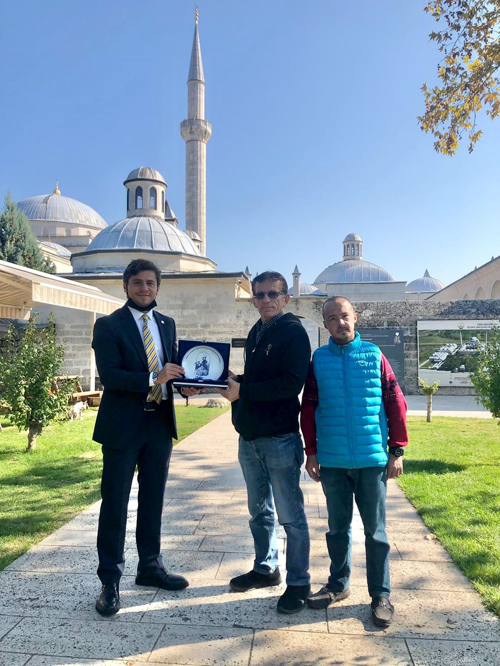 Bayezid Külliyesinde kaybolan tavus kuşu, 6 ay sonra bulundu