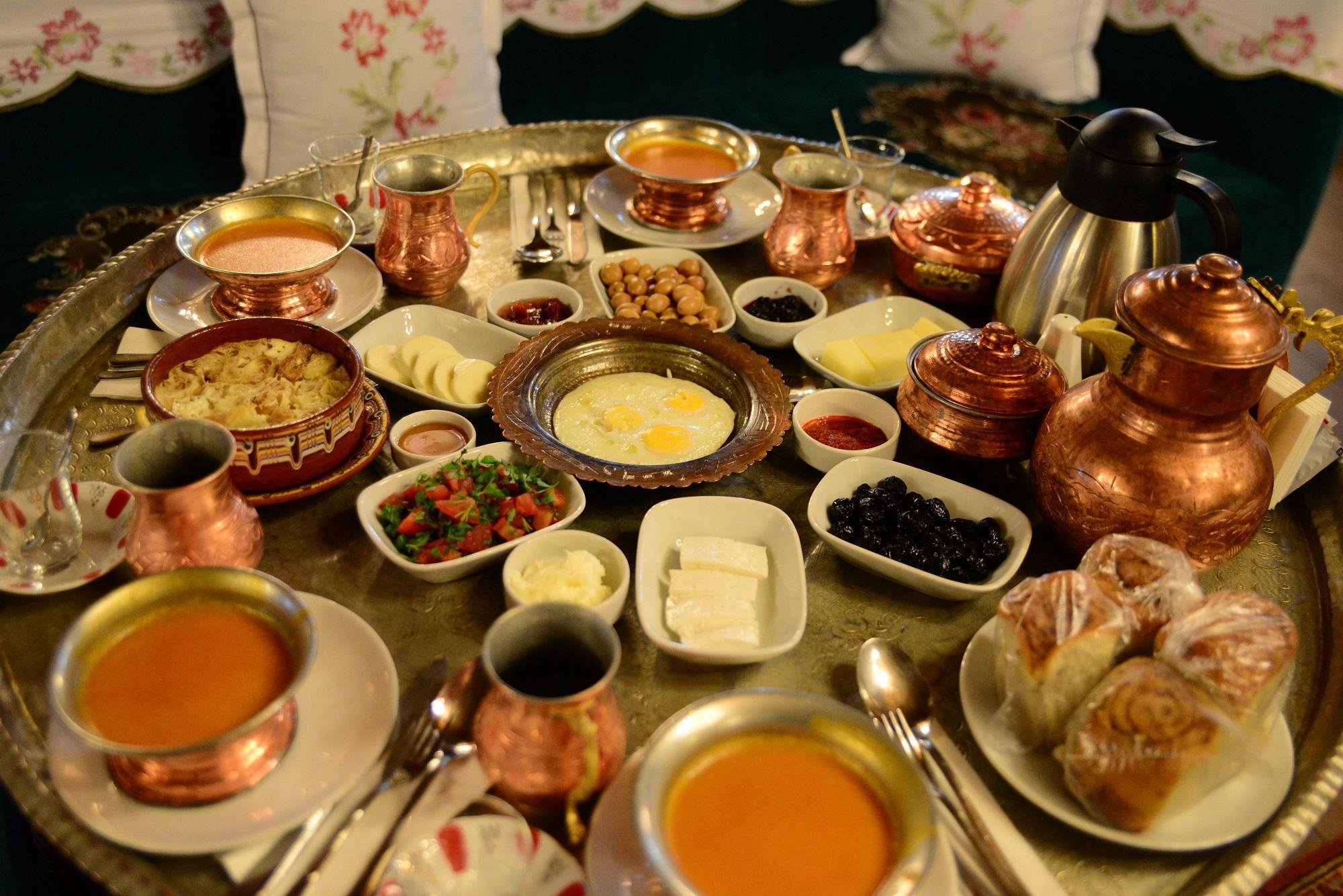 Köy pazarından, uluslararası sempozyuma