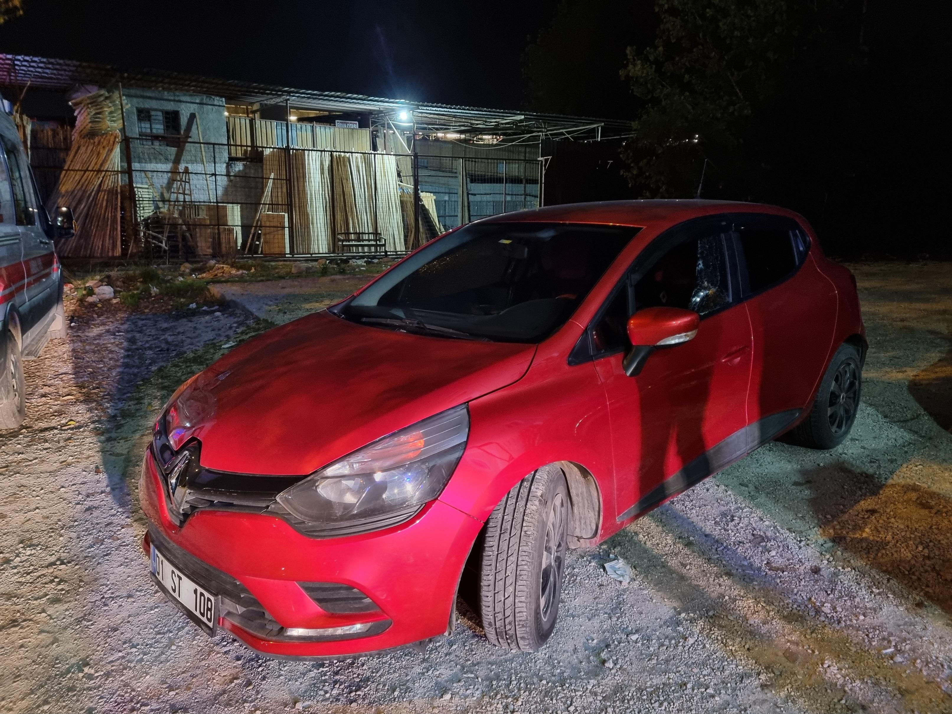 Taziye dönüşü otomobile silahlı saldırı: 1 ölü, 1 yaralı