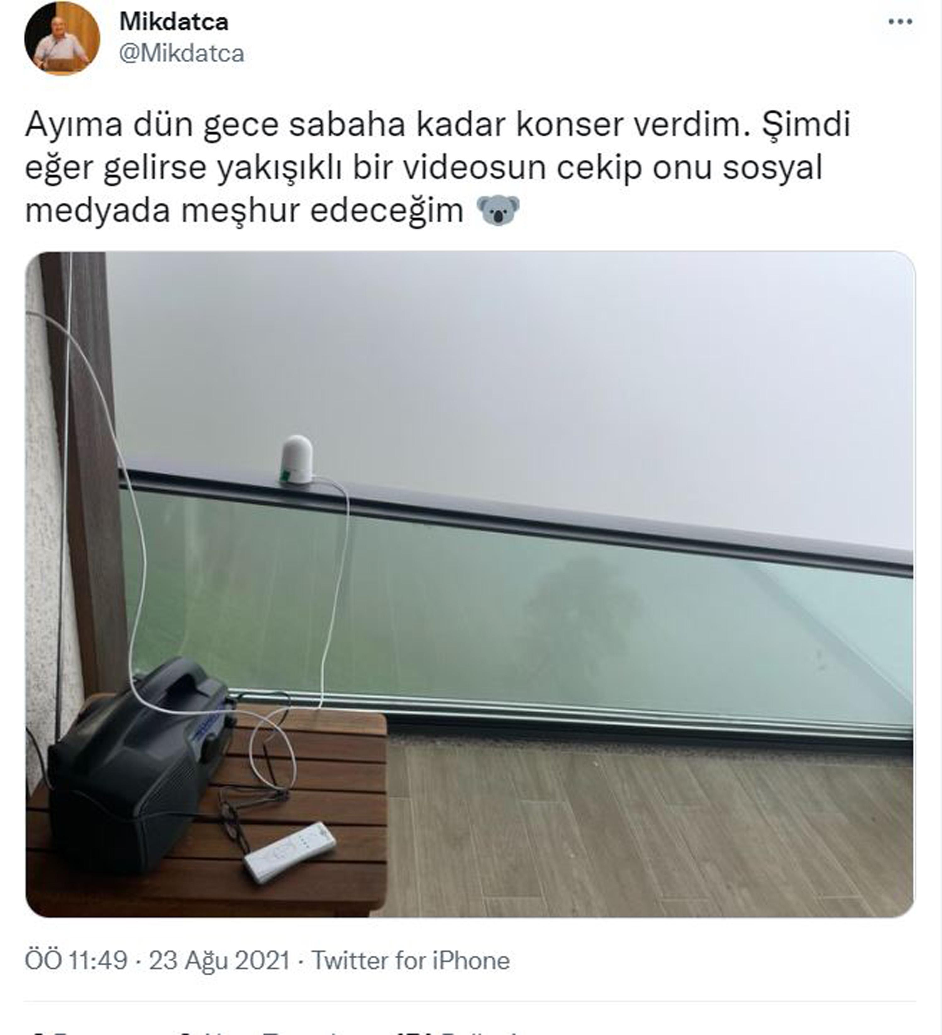 Profesörün, evine dadanan bozayı ile başı dertte