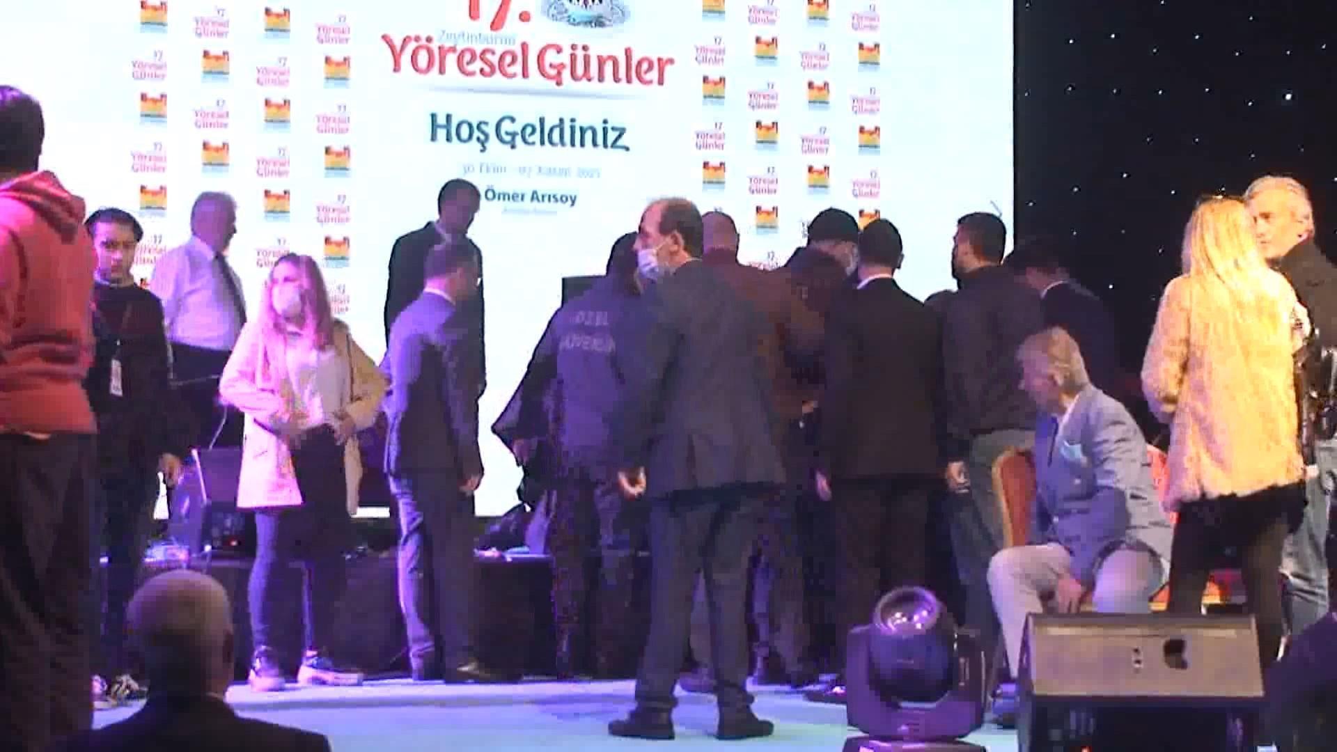 Sahnede geçirdiği kalp krizi sonrası hayatını kaybetti