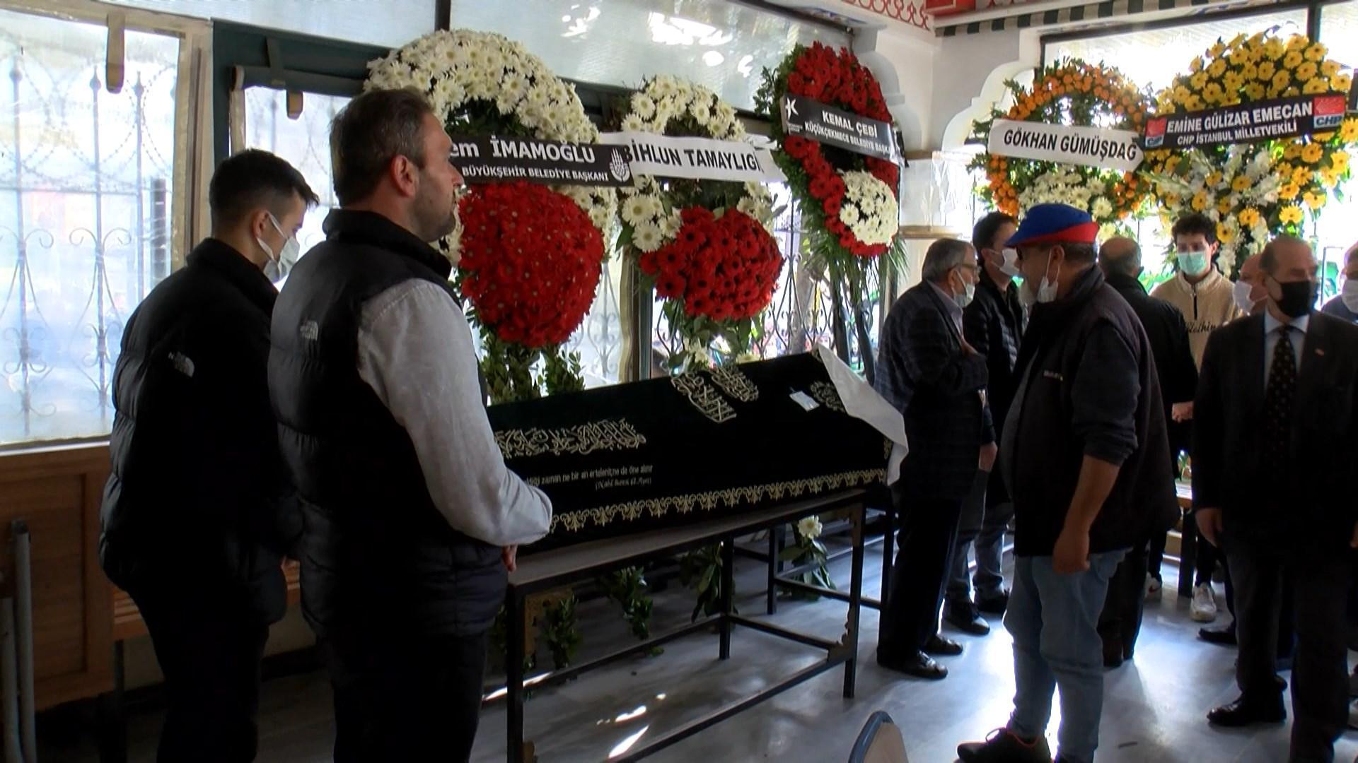 Sahnede geçirdiği kalp krizi sonrası hayatını kaybetti