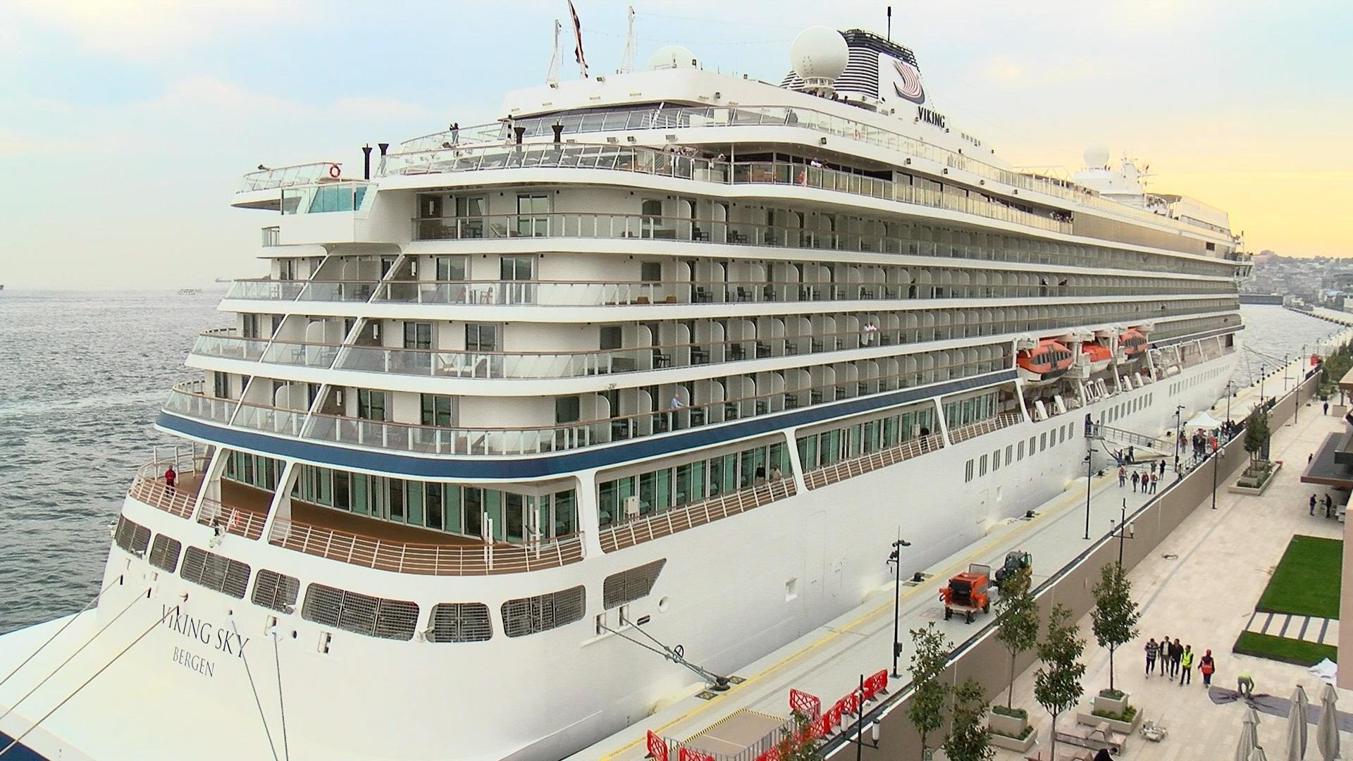 Galataport İstanbula 2. gemi yanaştı