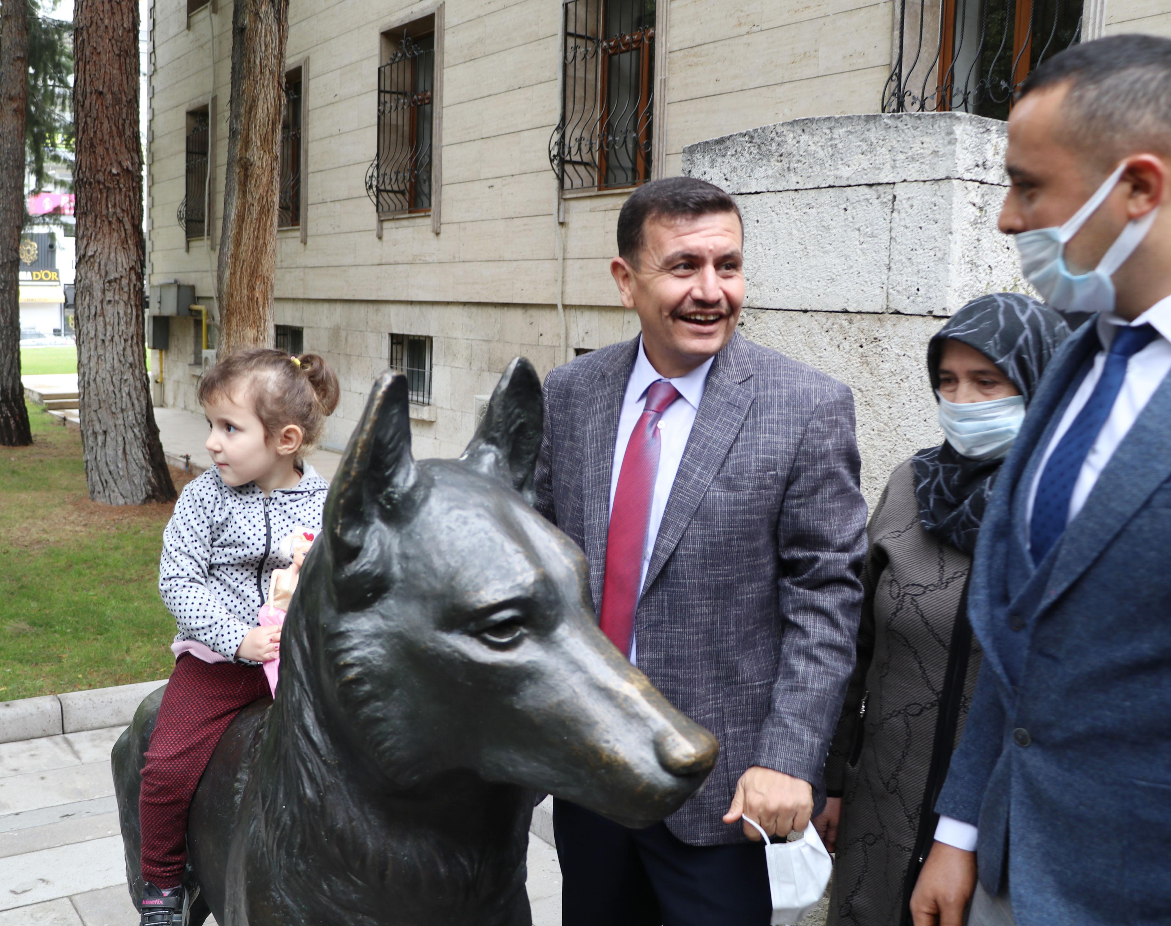 Hurdacıdan alınan bozkurt heykeli, 44 yıl sonra yerine konulacak