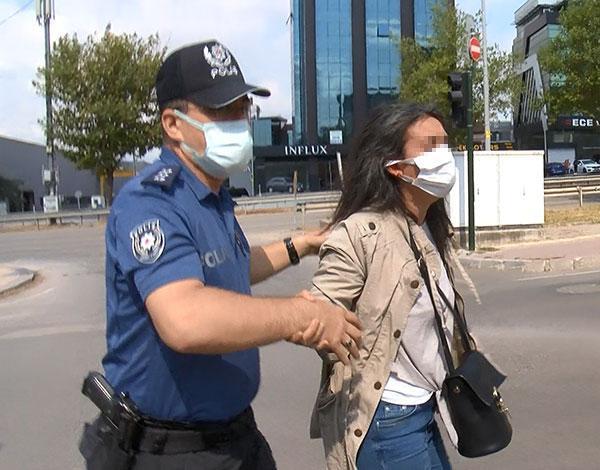 Keşif sırasında kadın sürücüye saldırdılar, polis biber gazıyla müdahale etti