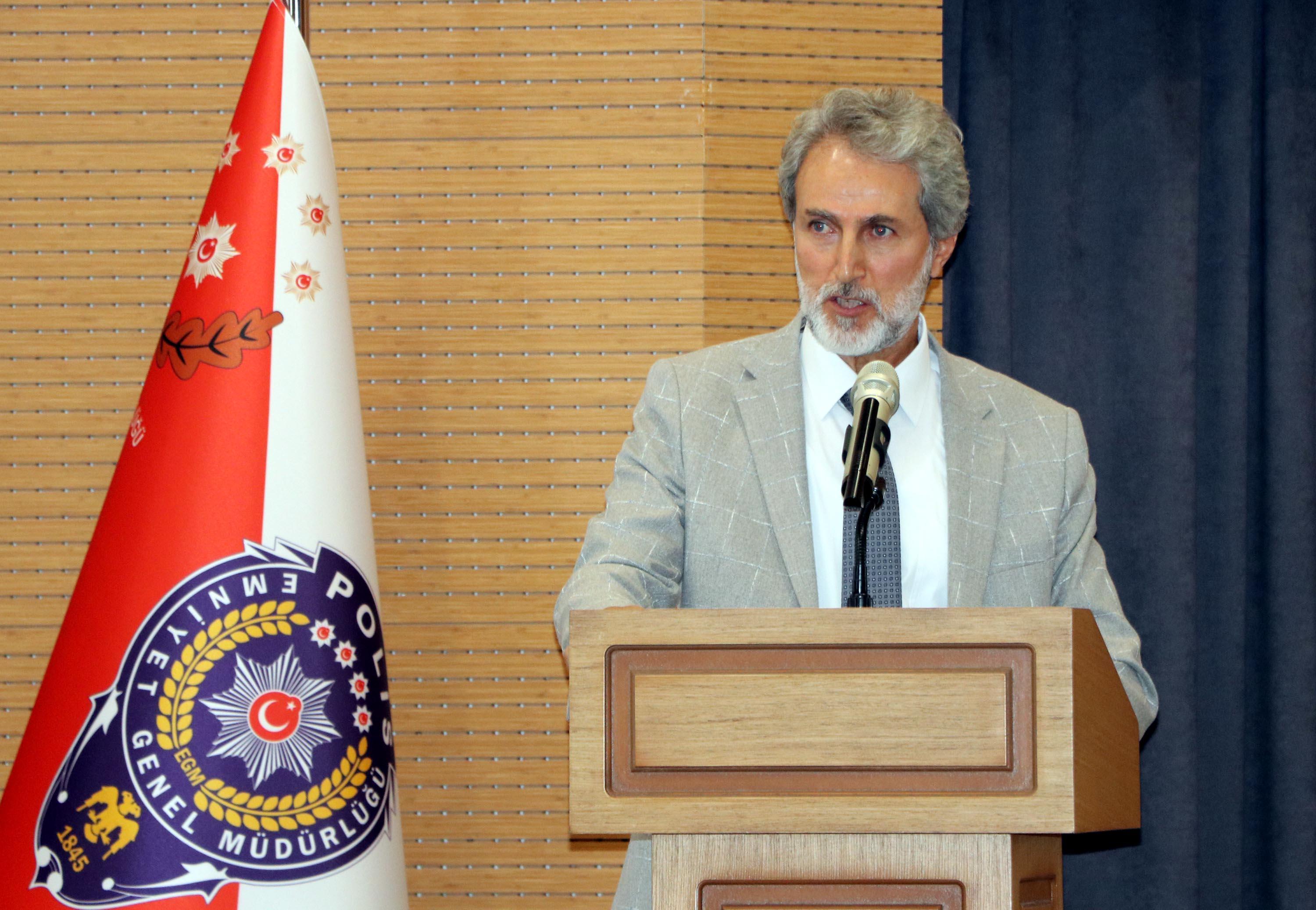 Van Valisi Bilmez: Göç artık iktidarlar için ekonomi, silah gibi bir enstrüman