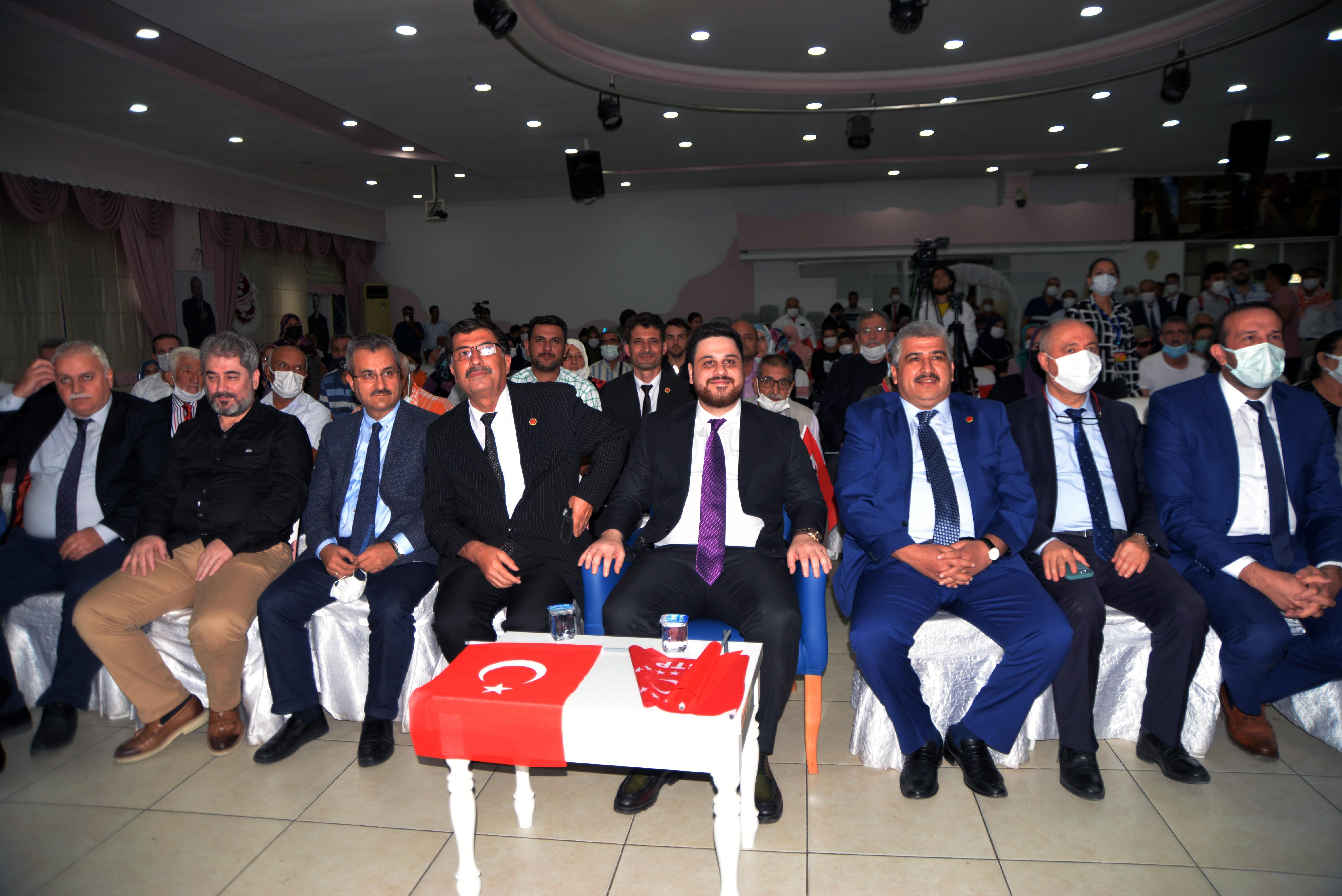 BTP Lideri Hüseyin Baş Mersin il kongresinde konuştu