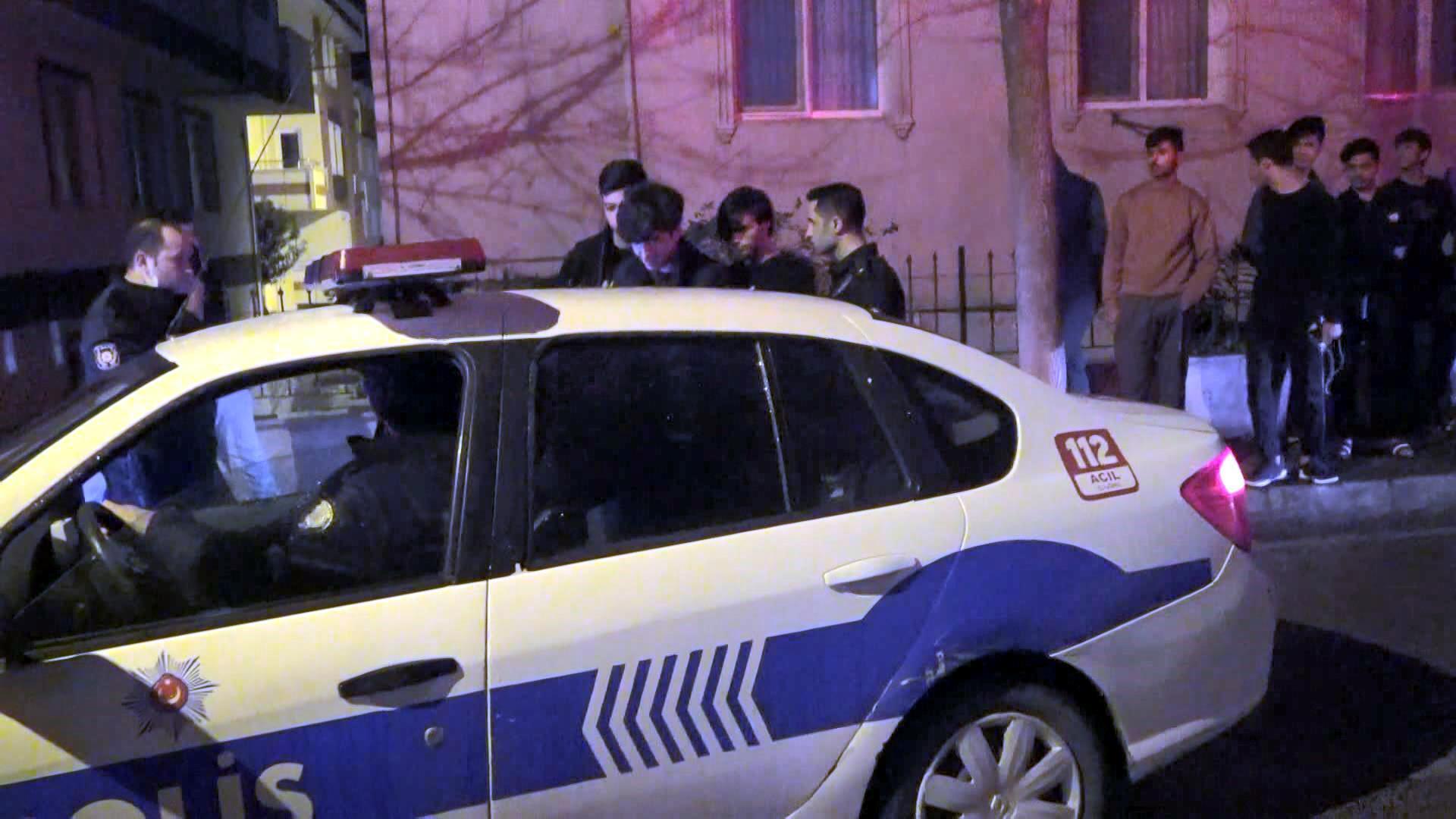 Avcılarda yabancı uyrukluların kaldığı dairede yangın