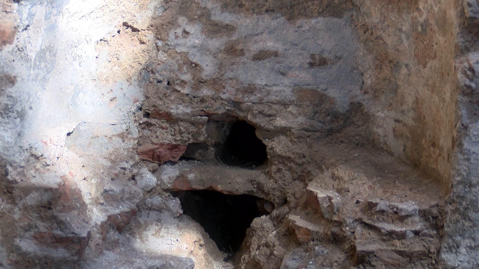 Bukoleon Sarayı kazısında sarnıç ve en eski çeşme keşfi
