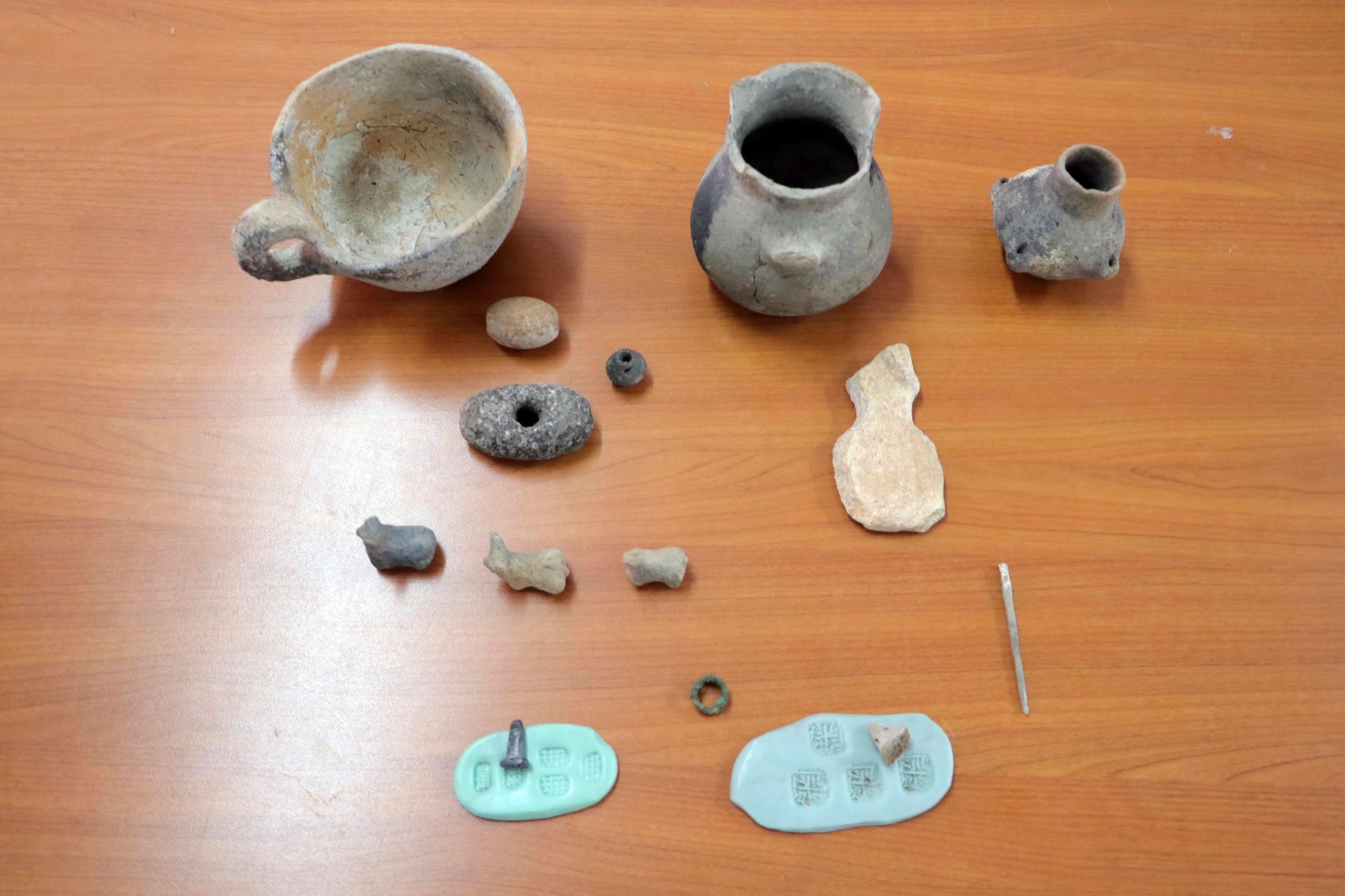 Eskişehir’de 5 bin yıllık küp mezarlarda çocuk iskeletleri bulundu