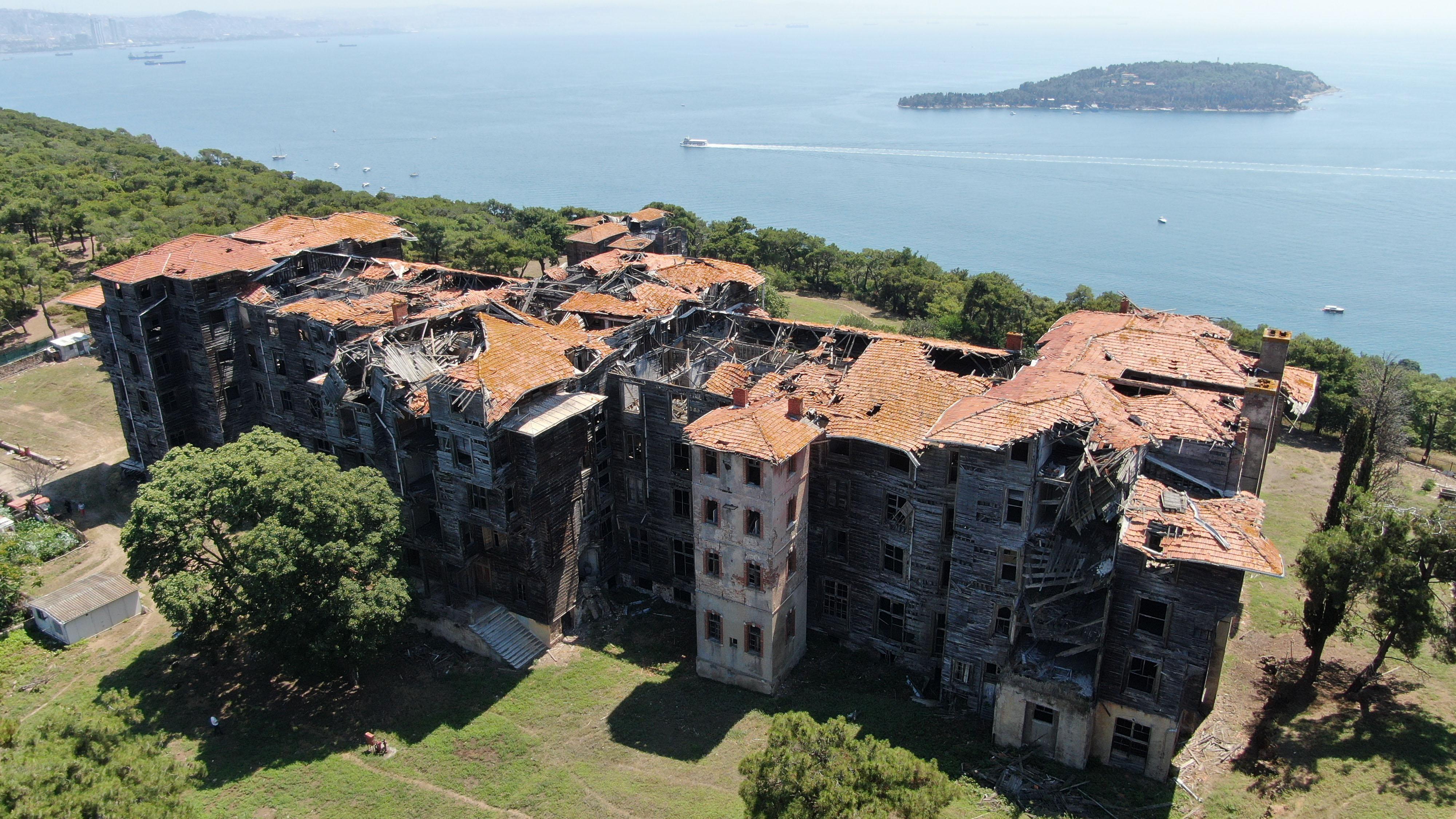 Büyükada Rum Yetimhanesinde restorasyon başlıyor