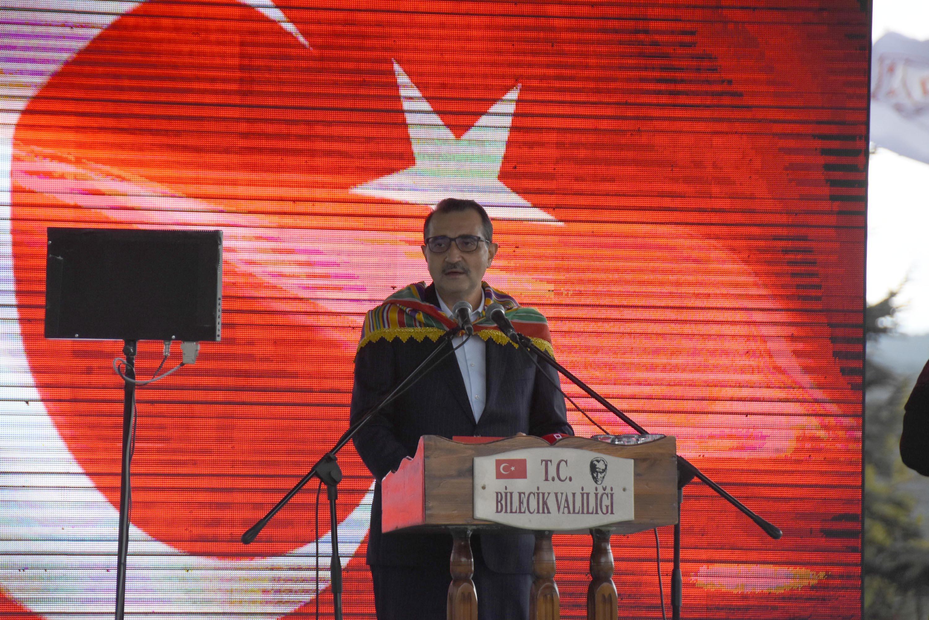 Bakan Dönmez ve Çavuşoğlu, 740ıncı Ertuğrul Gaziyi Anma ve Yörük Şenliklerine katıldı