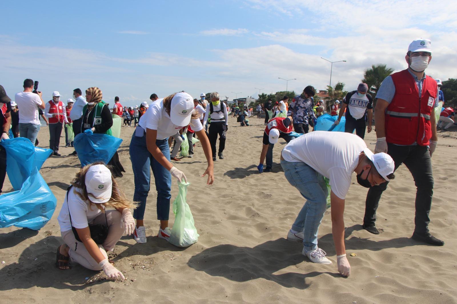 Denizlerden 2 milyon 850 bin ton atık çıktı
