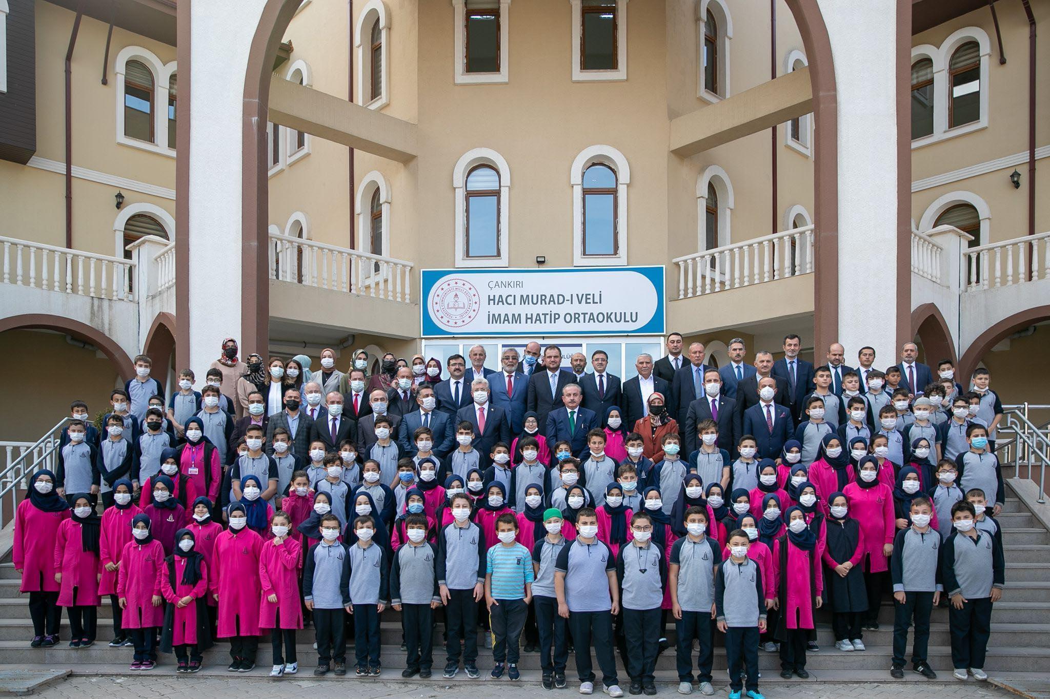 TBMM Başkanı Şentop: Biz büyük bir davanın, büyük iddiaların insanlarıyız