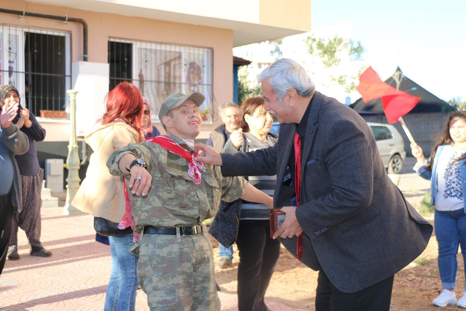 Down sendromlu Görkemin askerlik hayali gerçek oldu