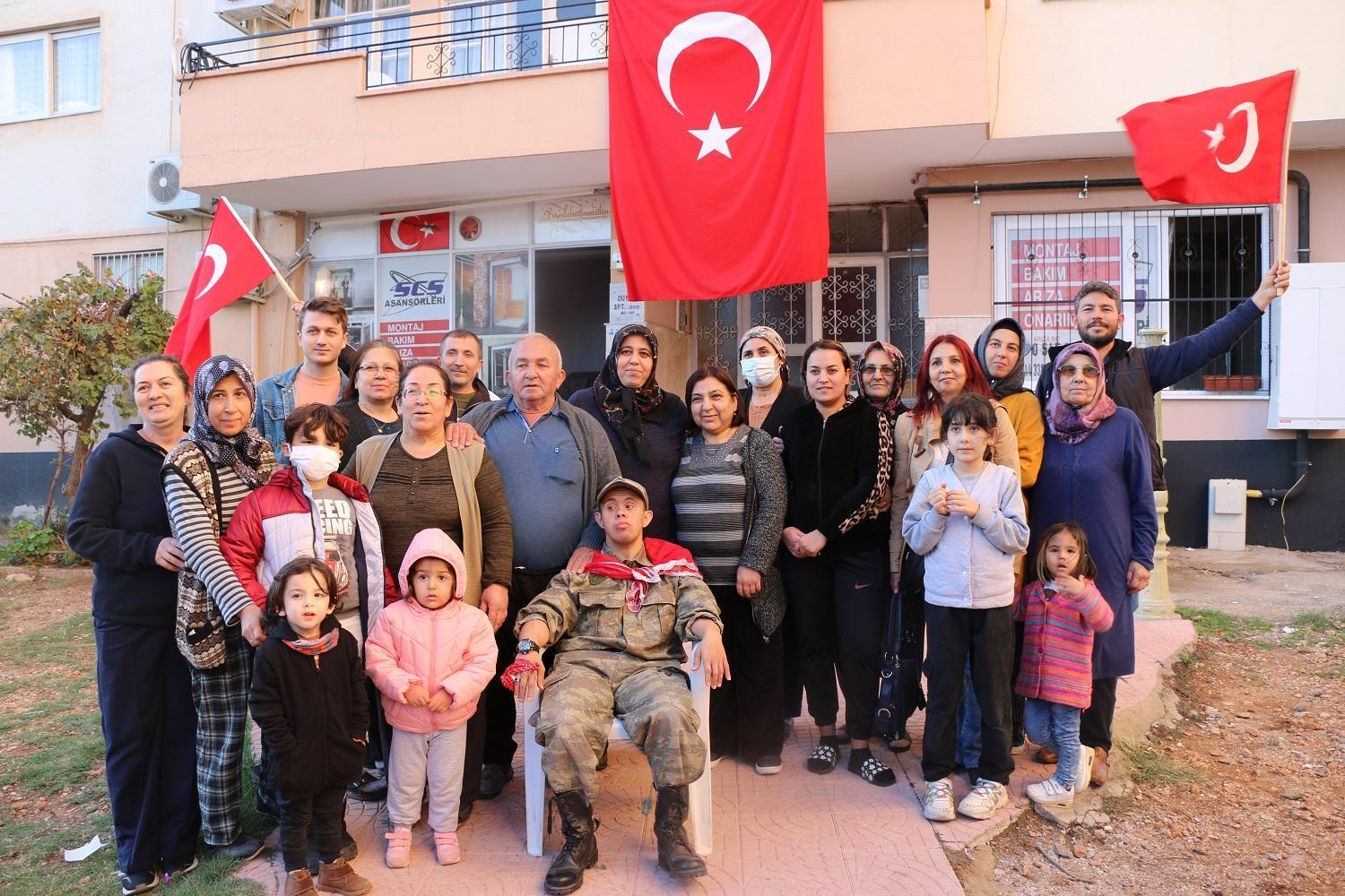 Down sendromlu Görkemin askerlik hayali gerçek oldu