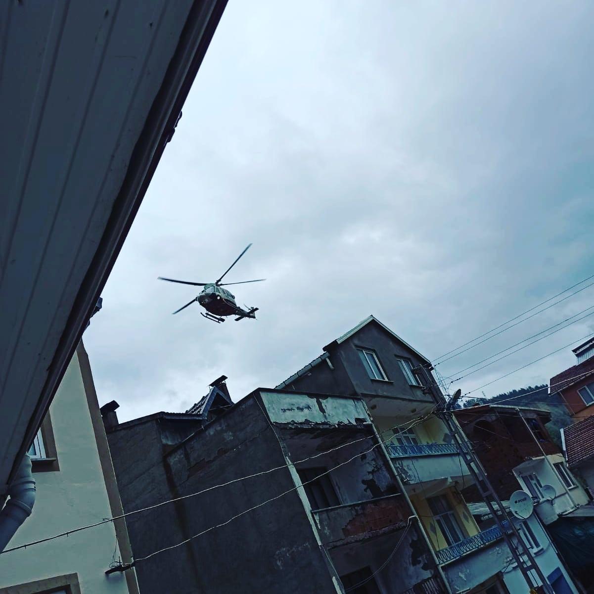 Sinop ve Samsunda sağanak sele neden oldu; vatandaşlar evlerinde mahsur kaldı