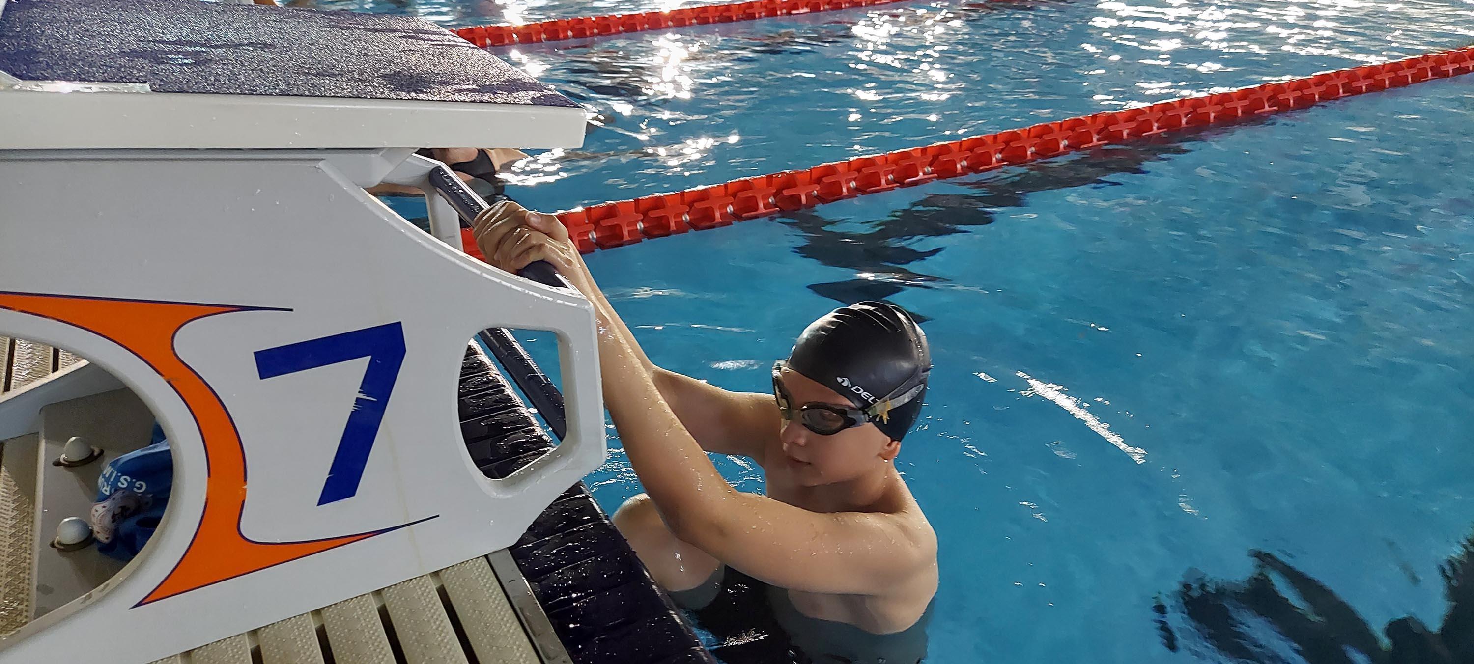 Yaman Rüzgar, yüzmede rekor üstüne rekor kırdı