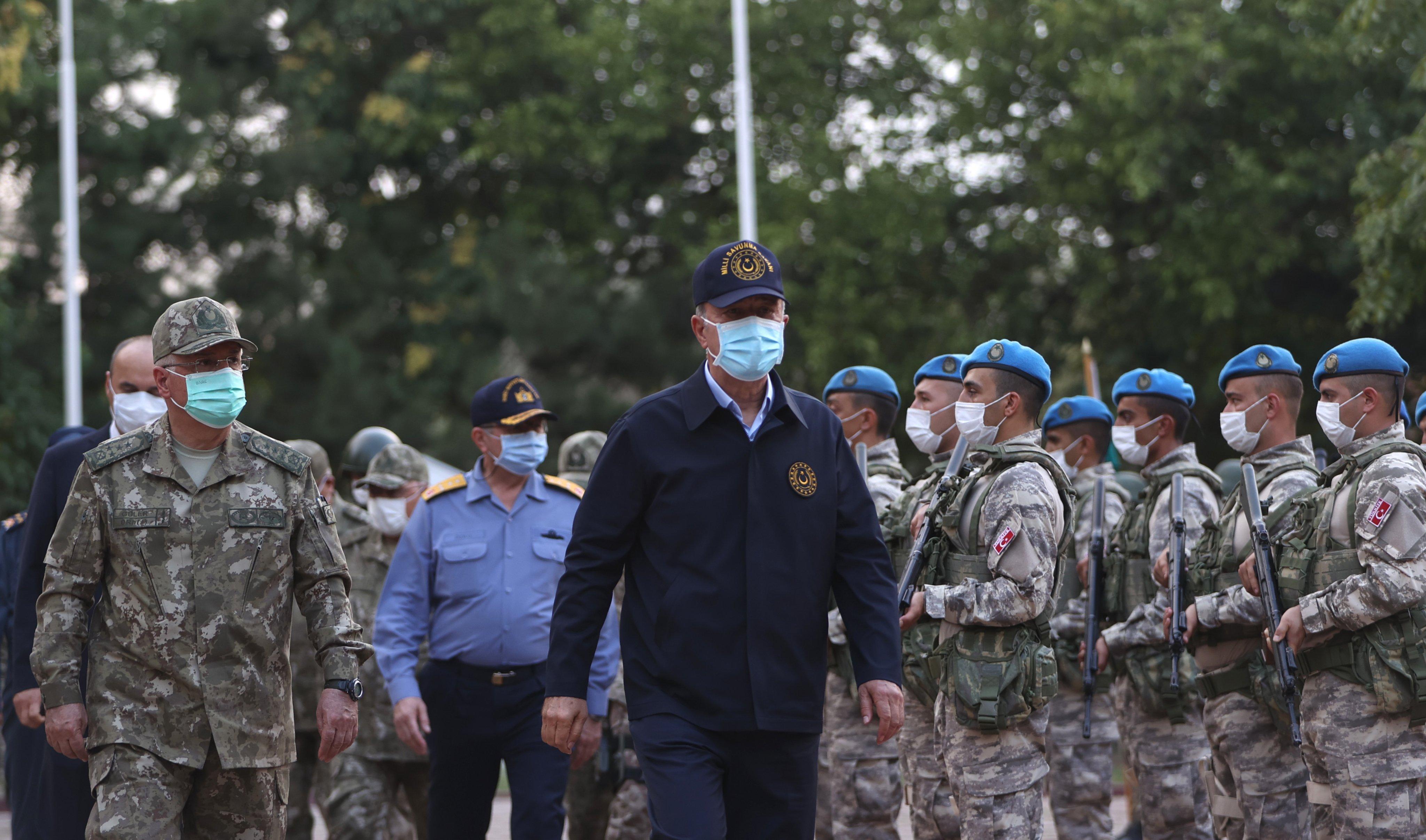 Bakan Akar: Yunanistanın provokatif davranışlarla bir yere varamayacağını görmesi lazım