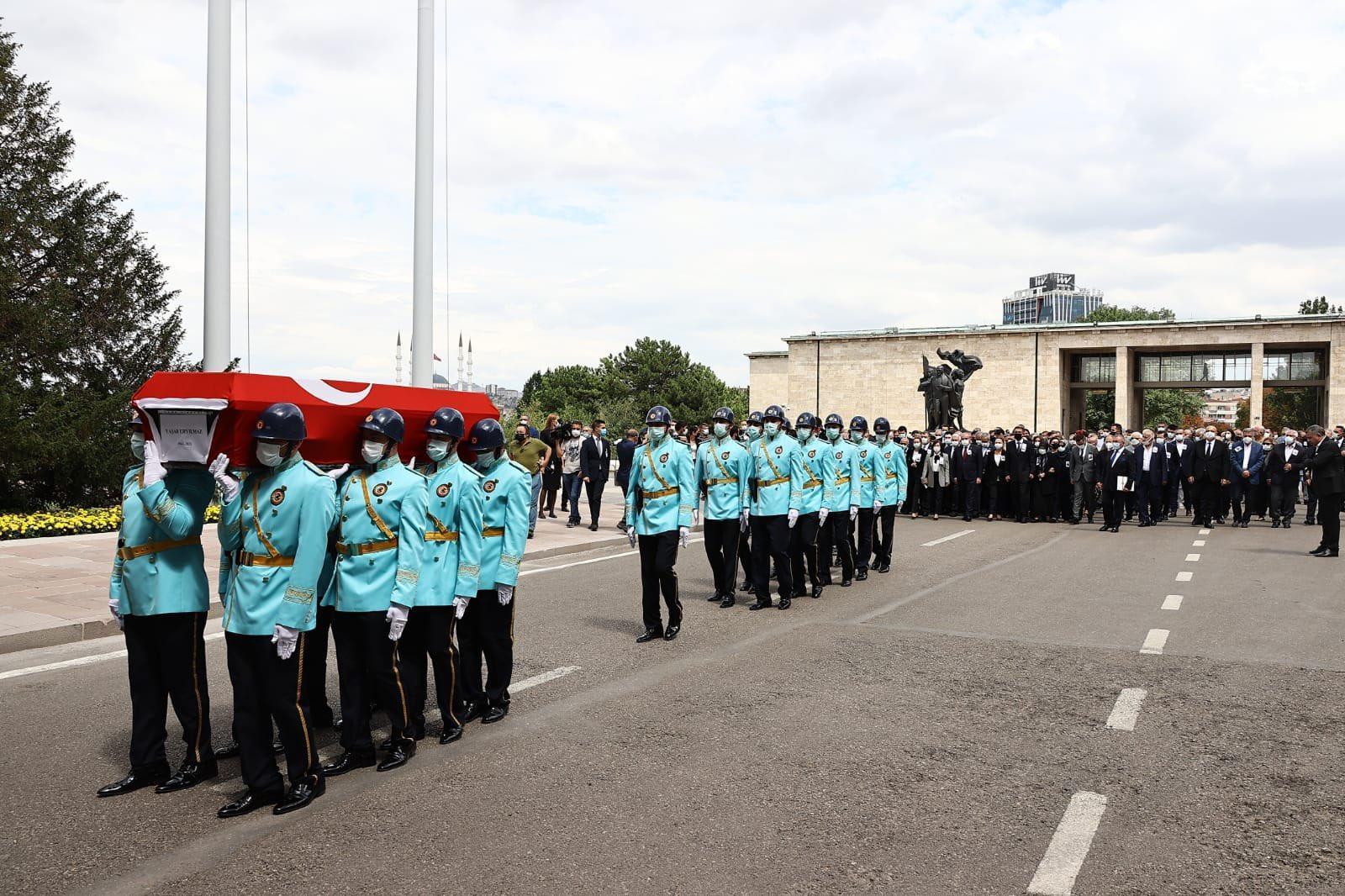 Eski Sağlık Bakanı Eryılmaz için TBMMde tören