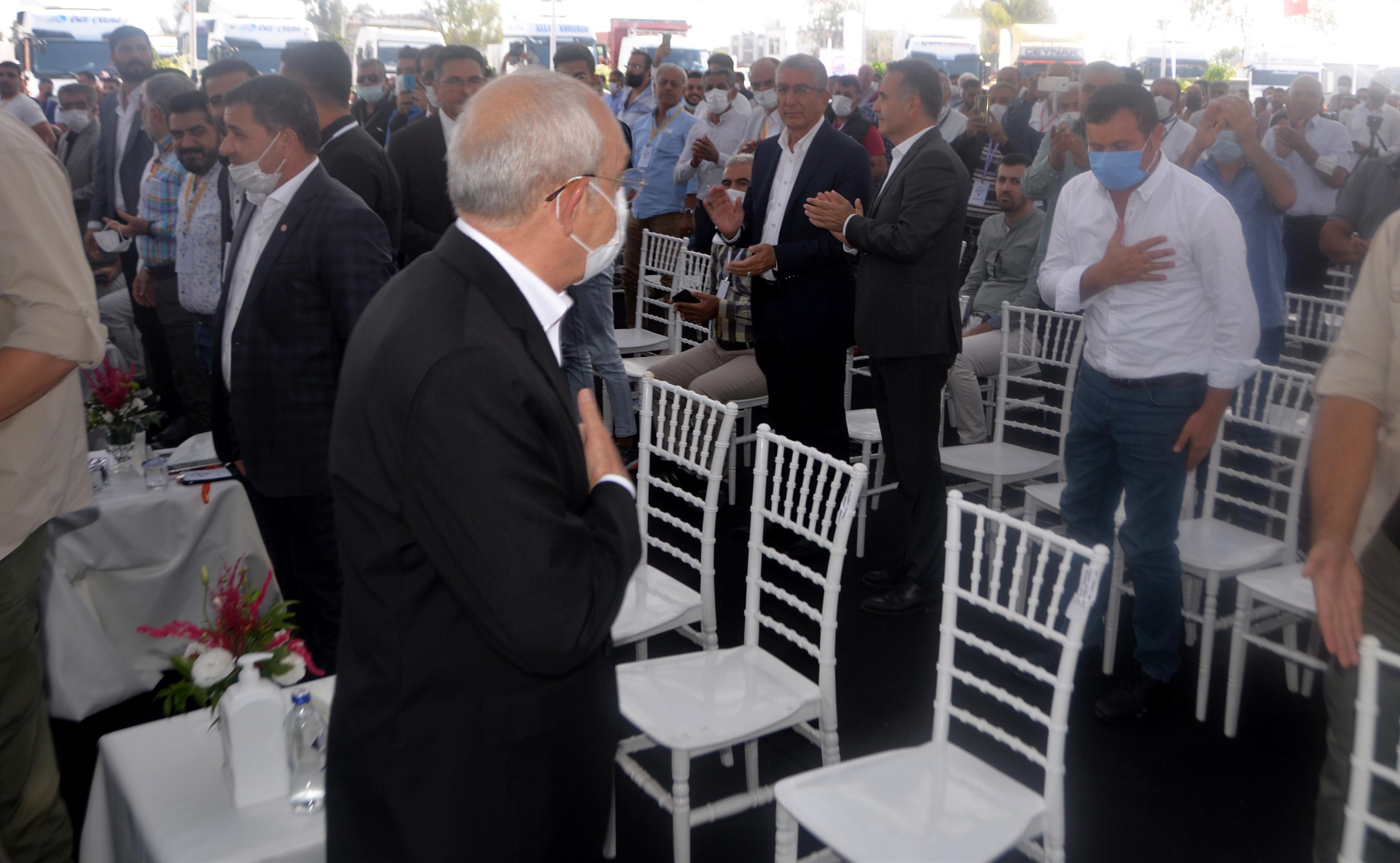 Kılıçdaroğlu: Azerbaycanda, Türk TIRlarından ekstra para alınıyor