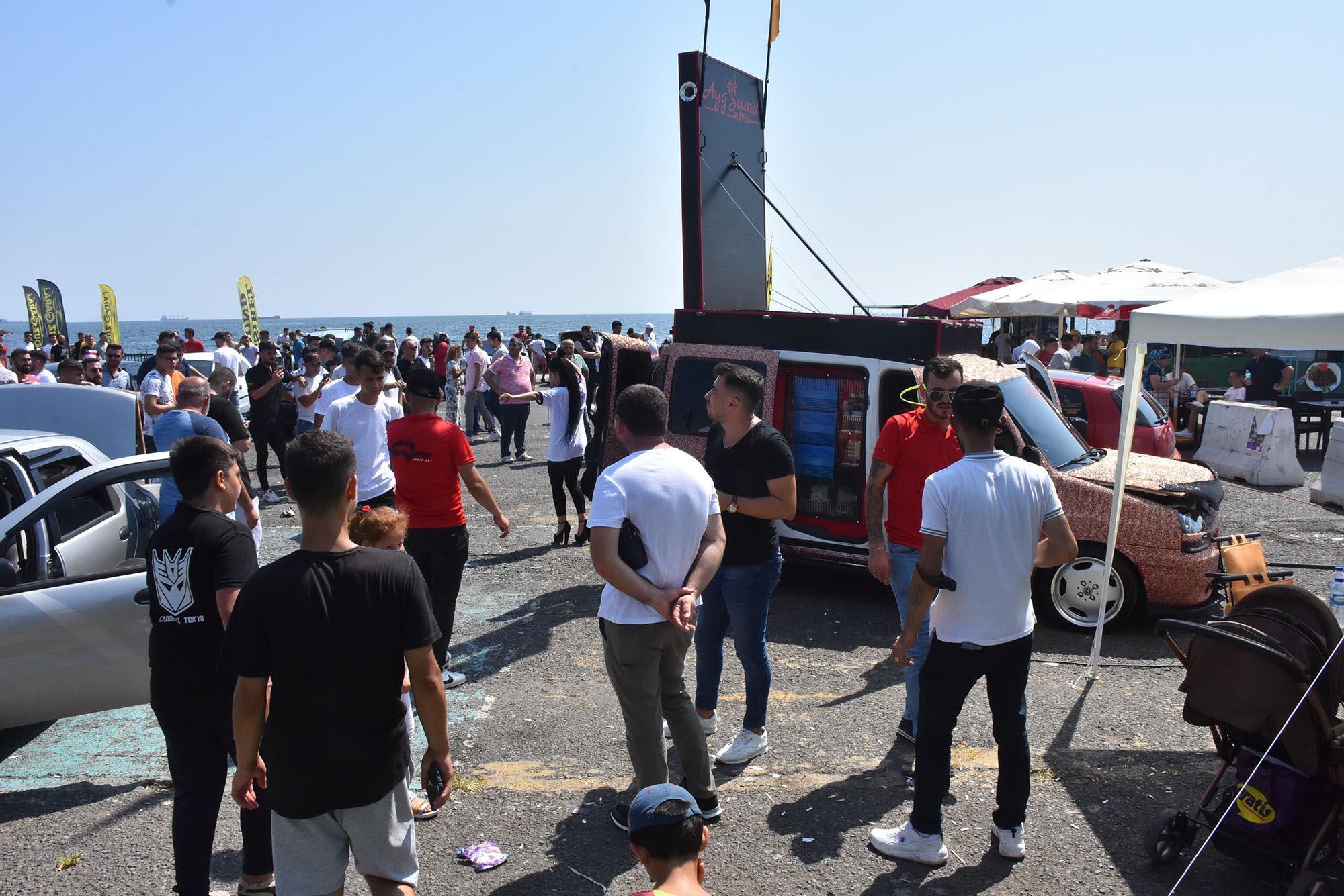 Modifiye araç tutkunları Tekirdağda buluştu; 300 araç sergilendi