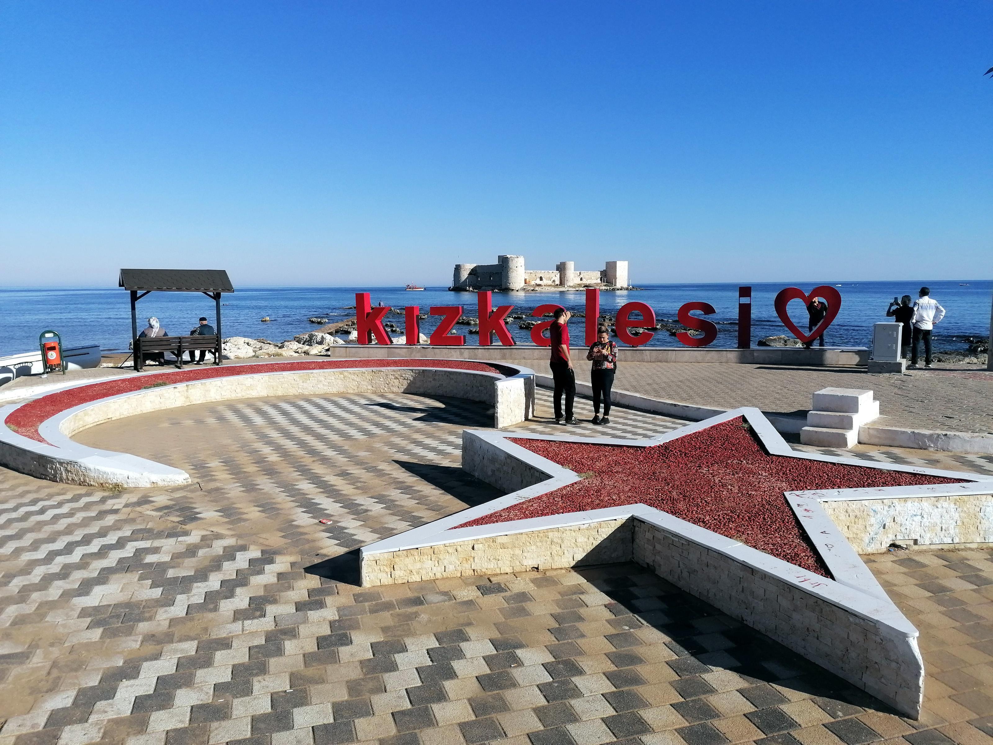 Kasım ayında Kız Kalesi manzaralı deniz keyfi