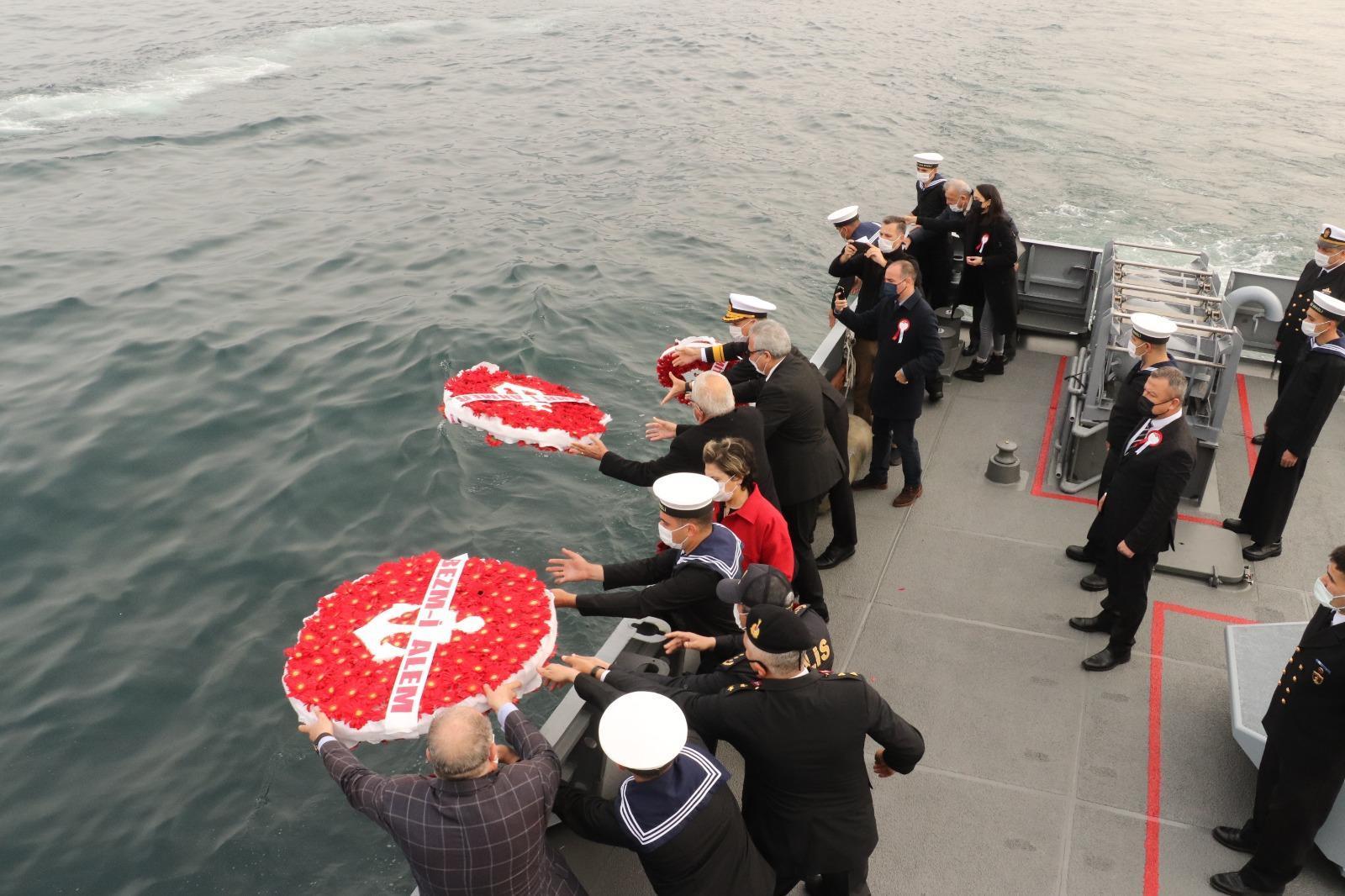 Sarıkamışa yardım götürürken batırılan 3 gemideki şehitler anıldı